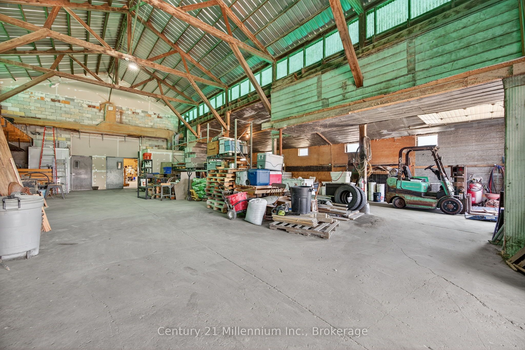 1617 42 County Road Property Photo 12