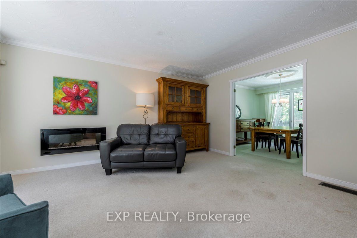 7 White Pine Place Property Photo 7