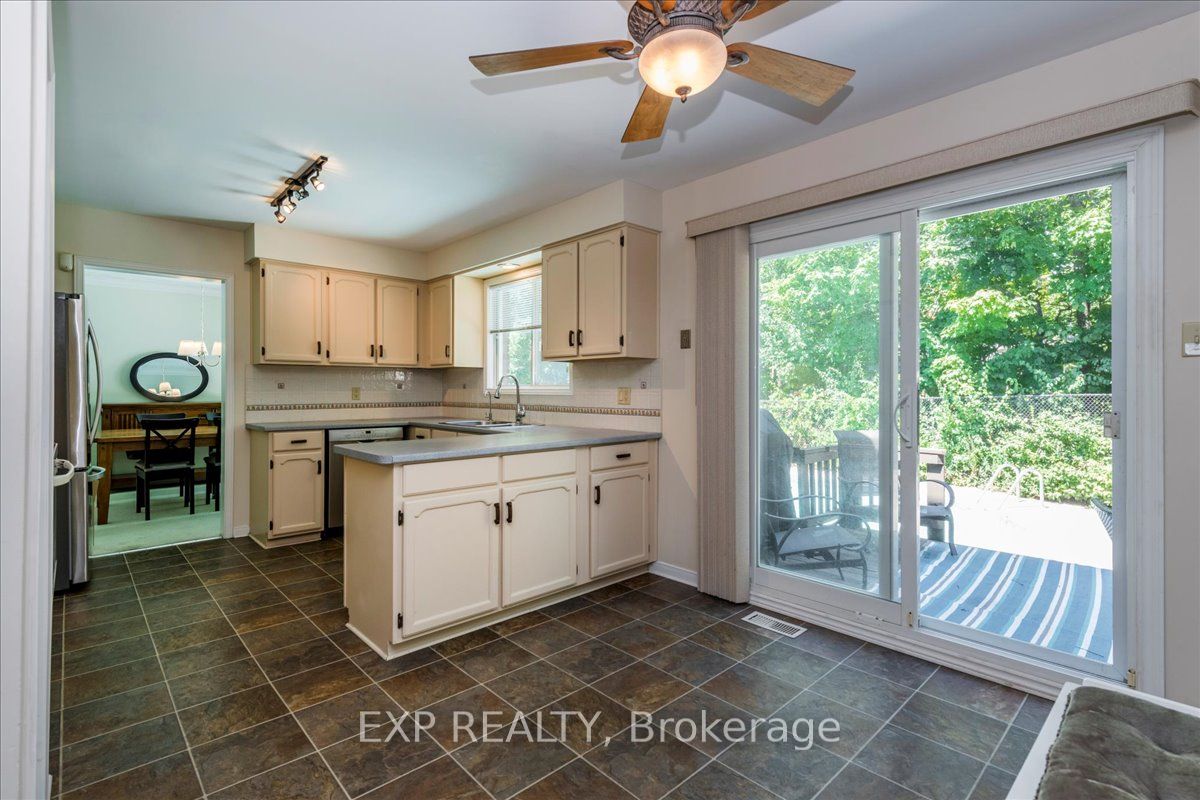 7 White Pine Place Property Photo 13