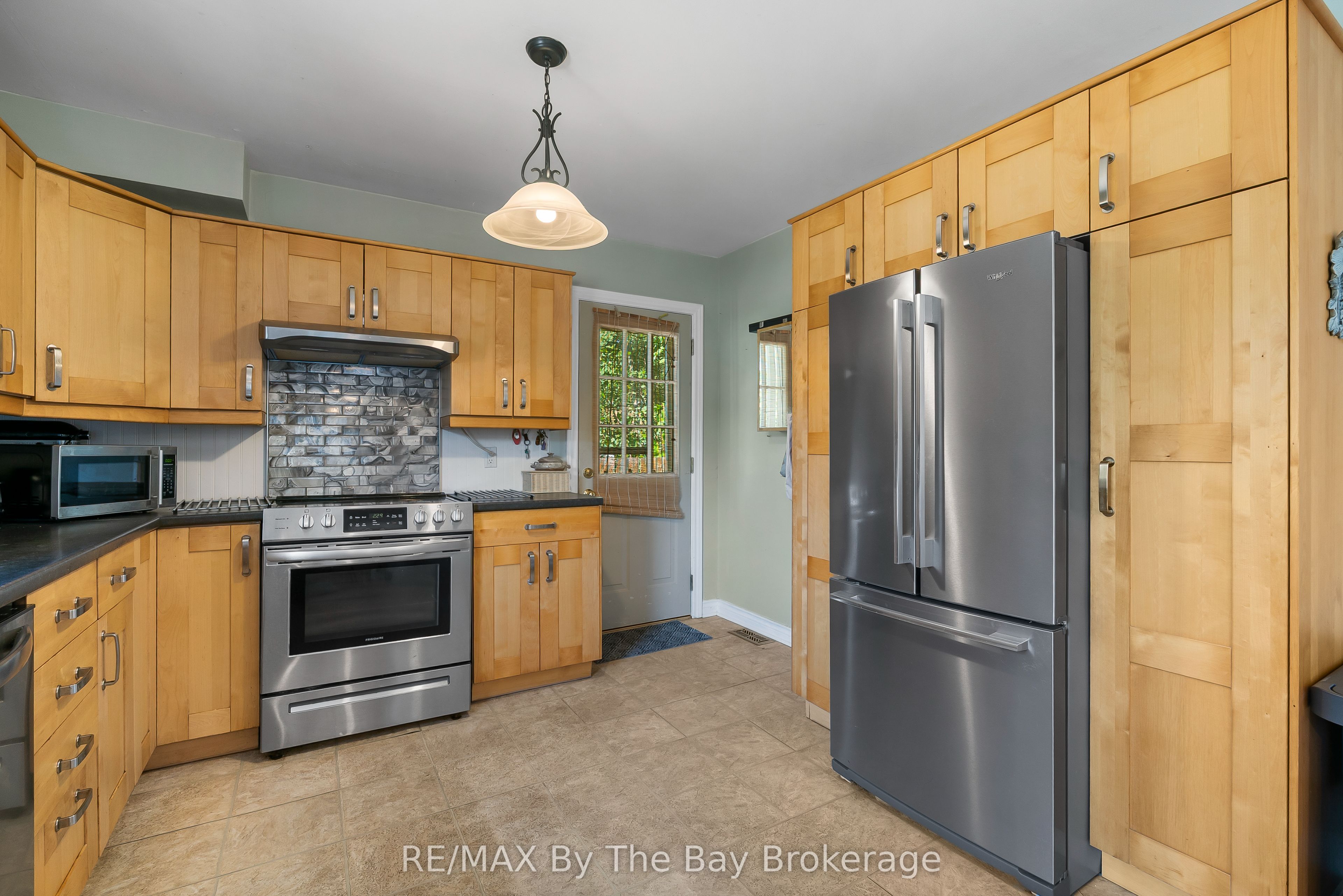 11 39th Street S Property Photo 6