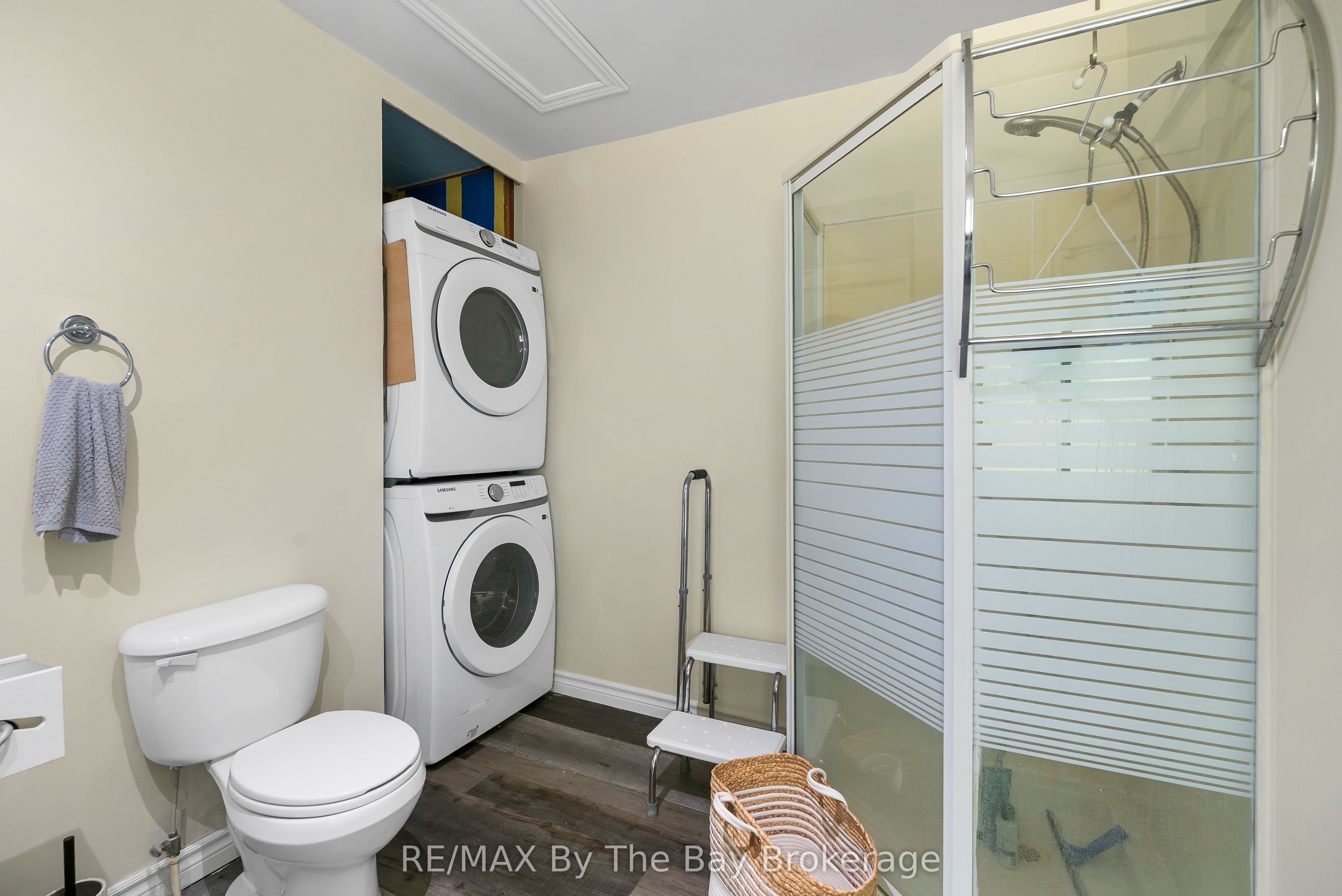 11 39th Street S Property Photo 14