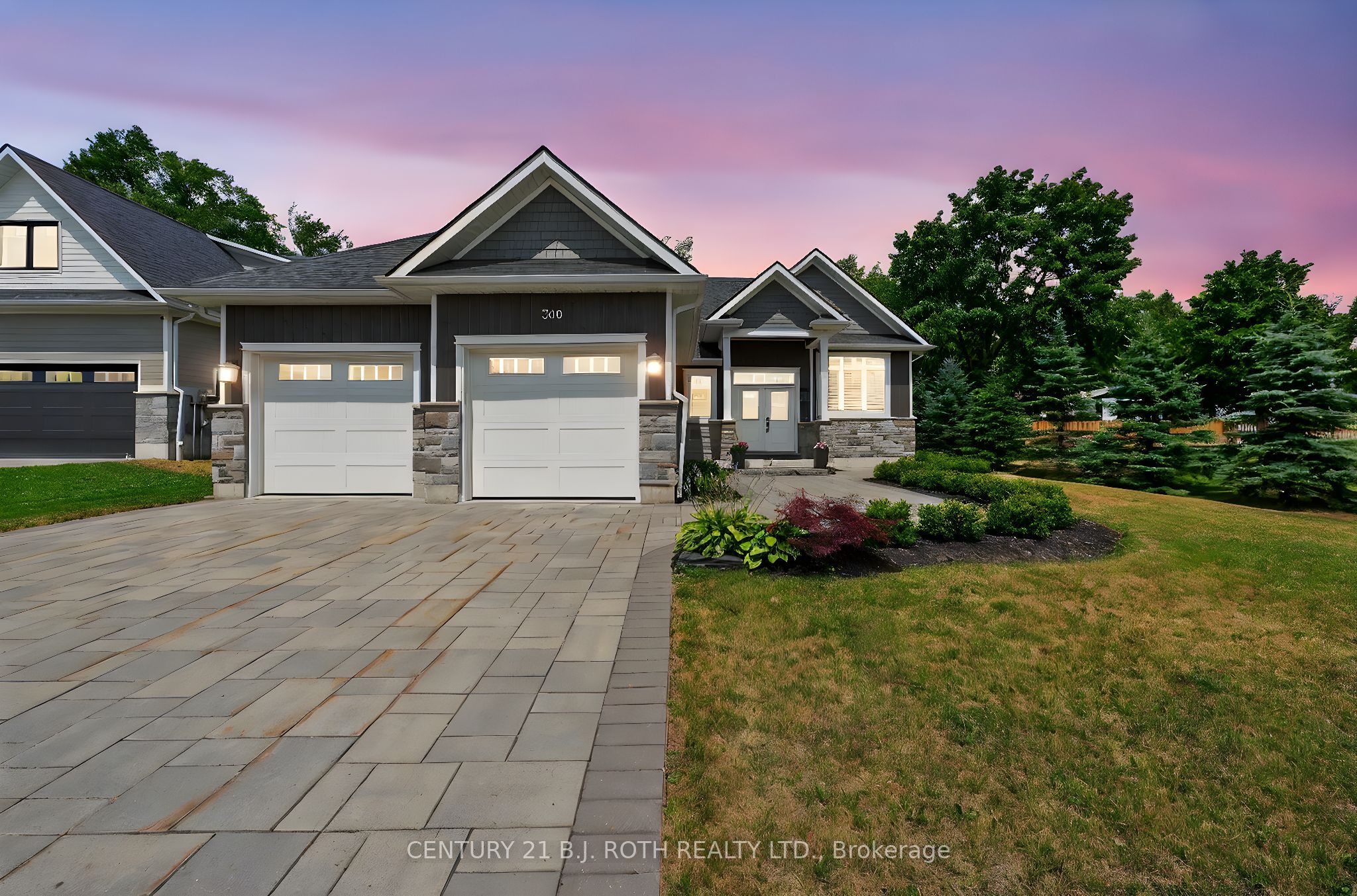 300 Shanty Bay Road Property Photo 2