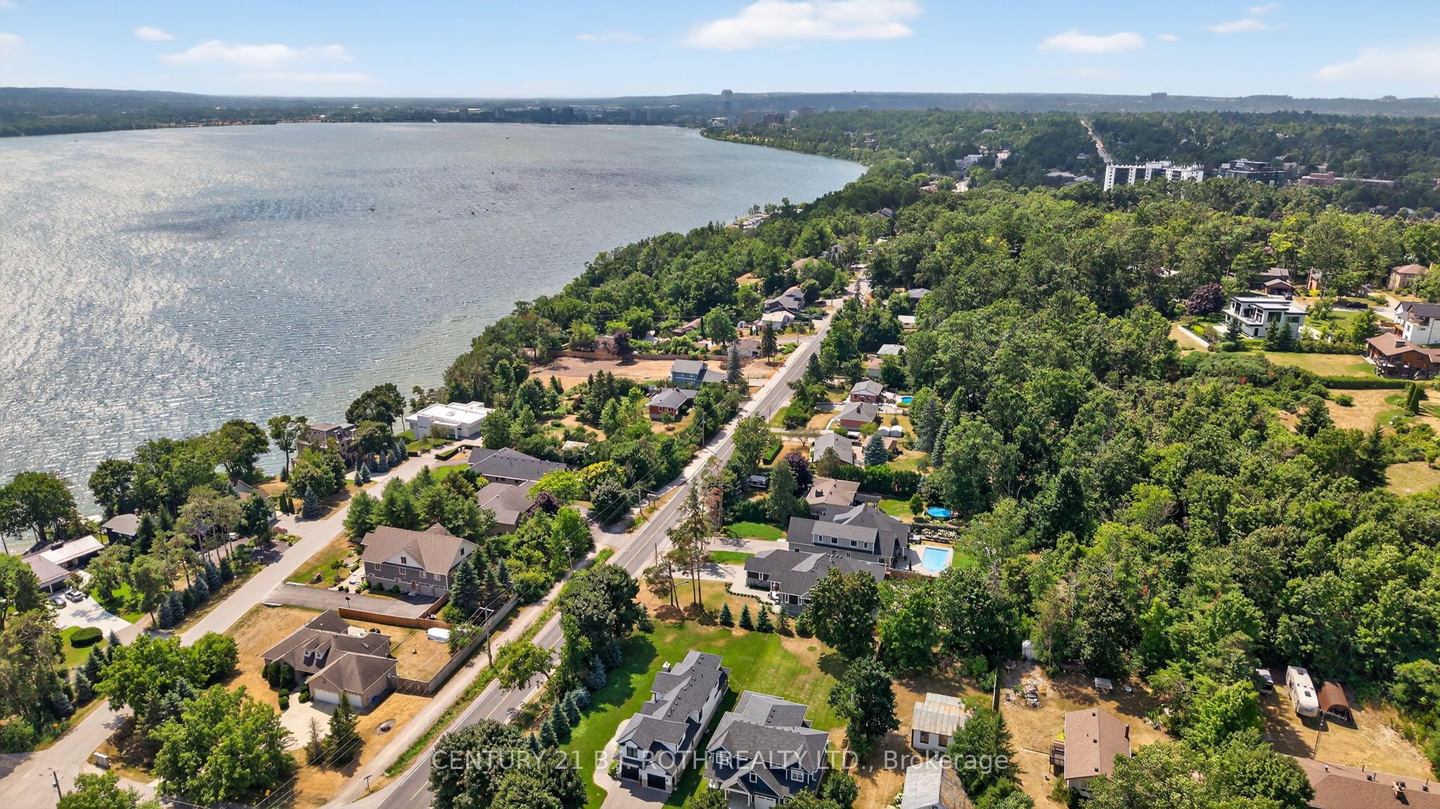 300 Shanty Bay Road Property Photo 3