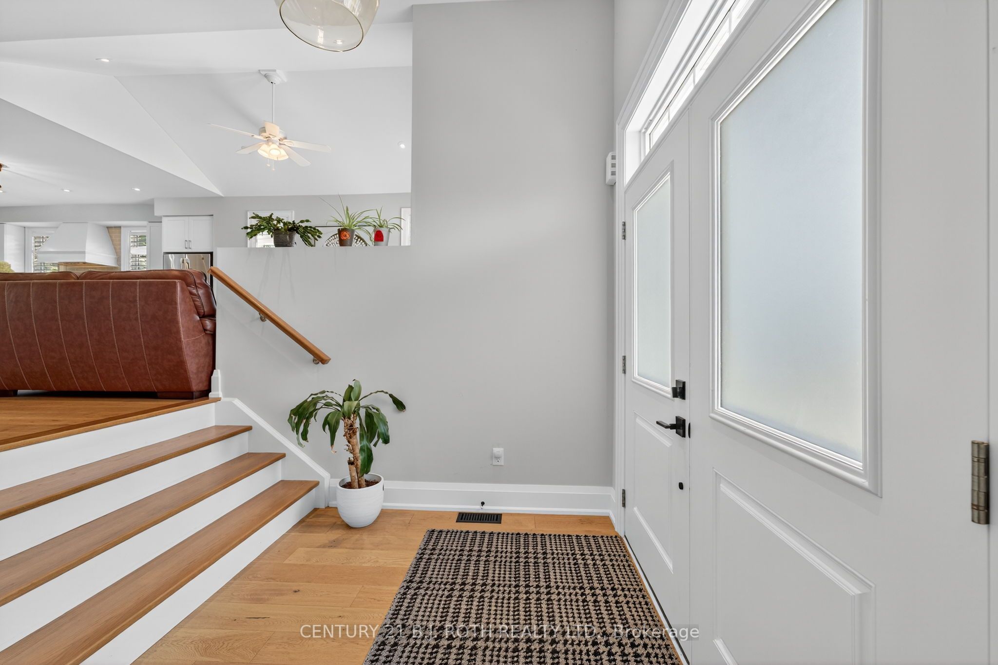 300 Shanty Bay Road Property Photo 7