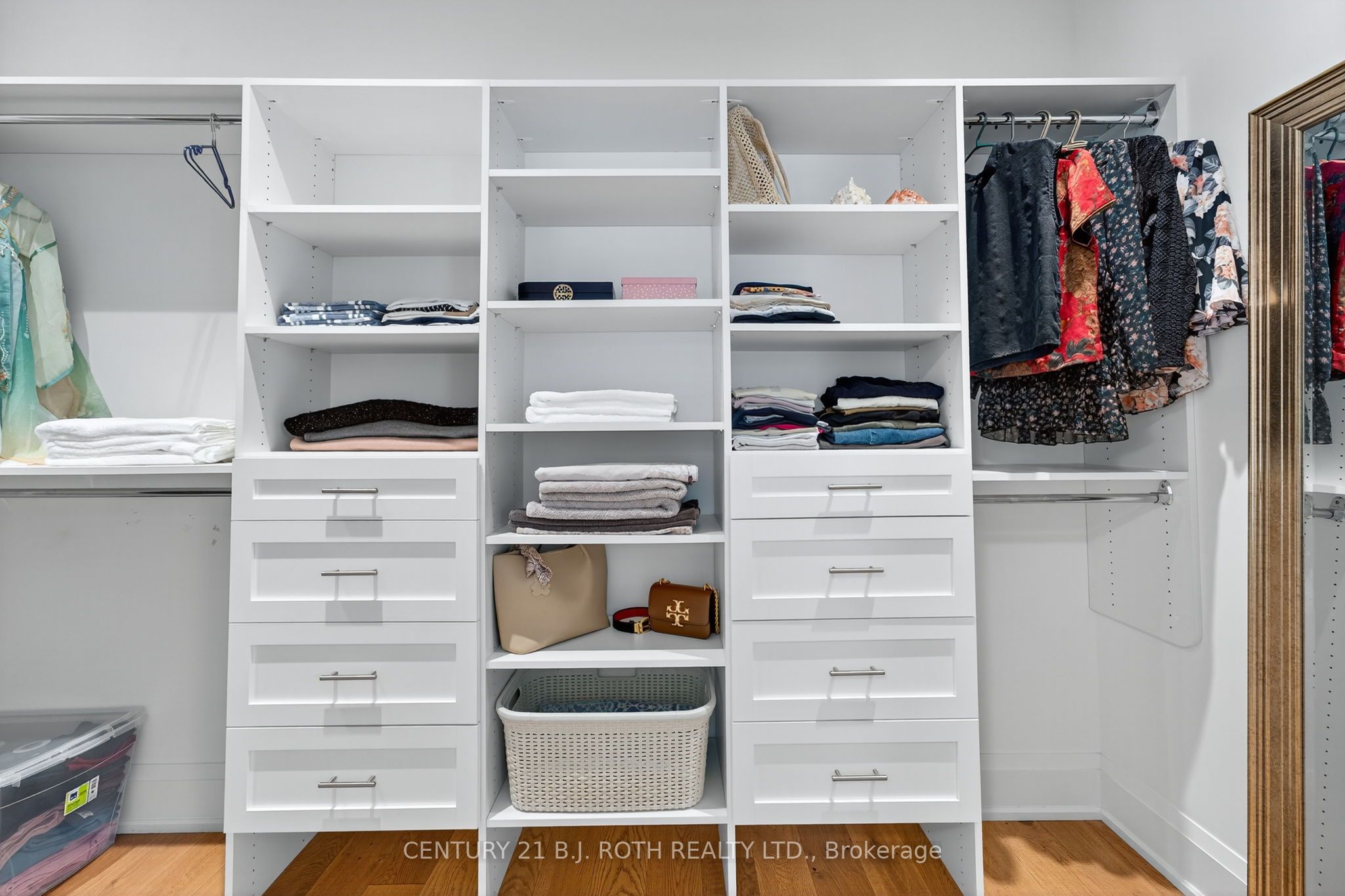 300 Shanty Bay Road Property Photo 23