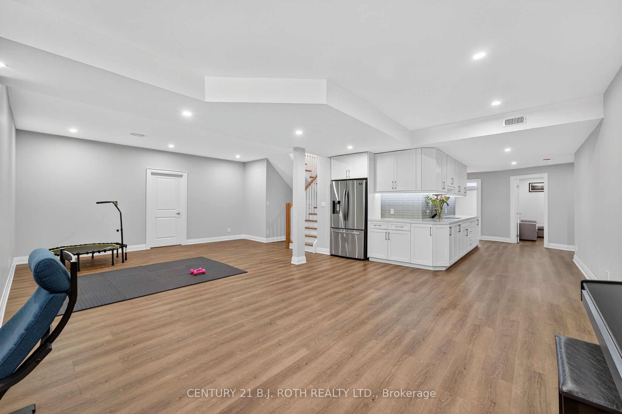 300 Shanty Bay Road Property Photo 33