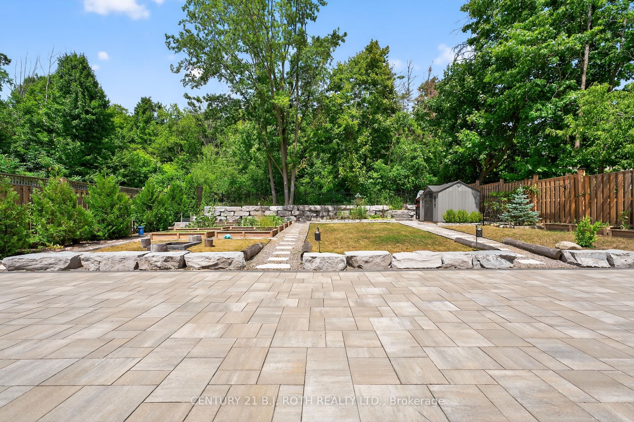 300 Shanty Bay Road Property Photo 44