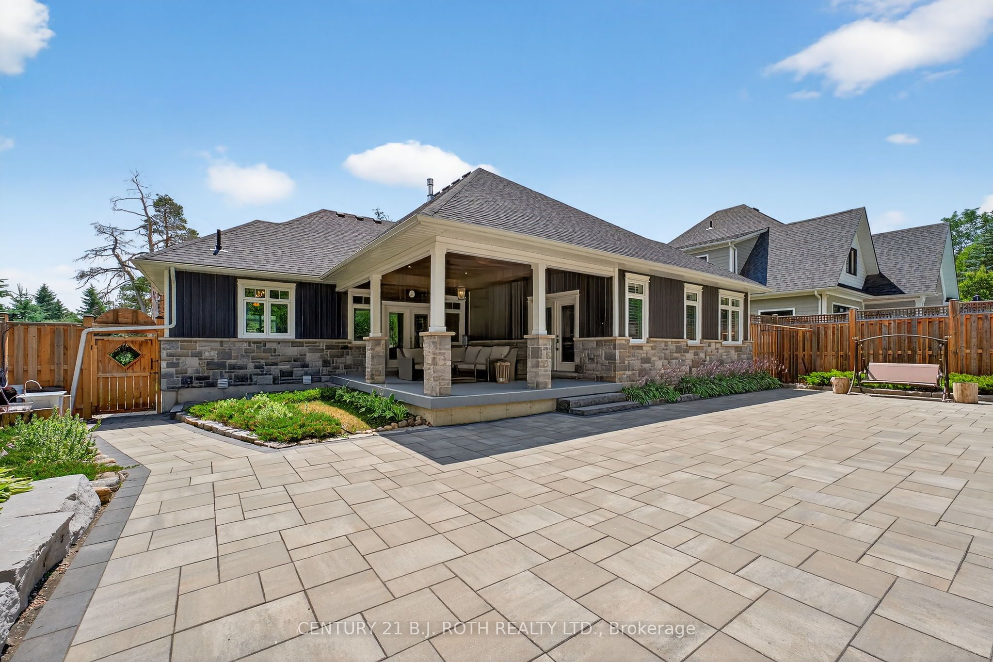 300 Shanty Bay Road Property Photo 46