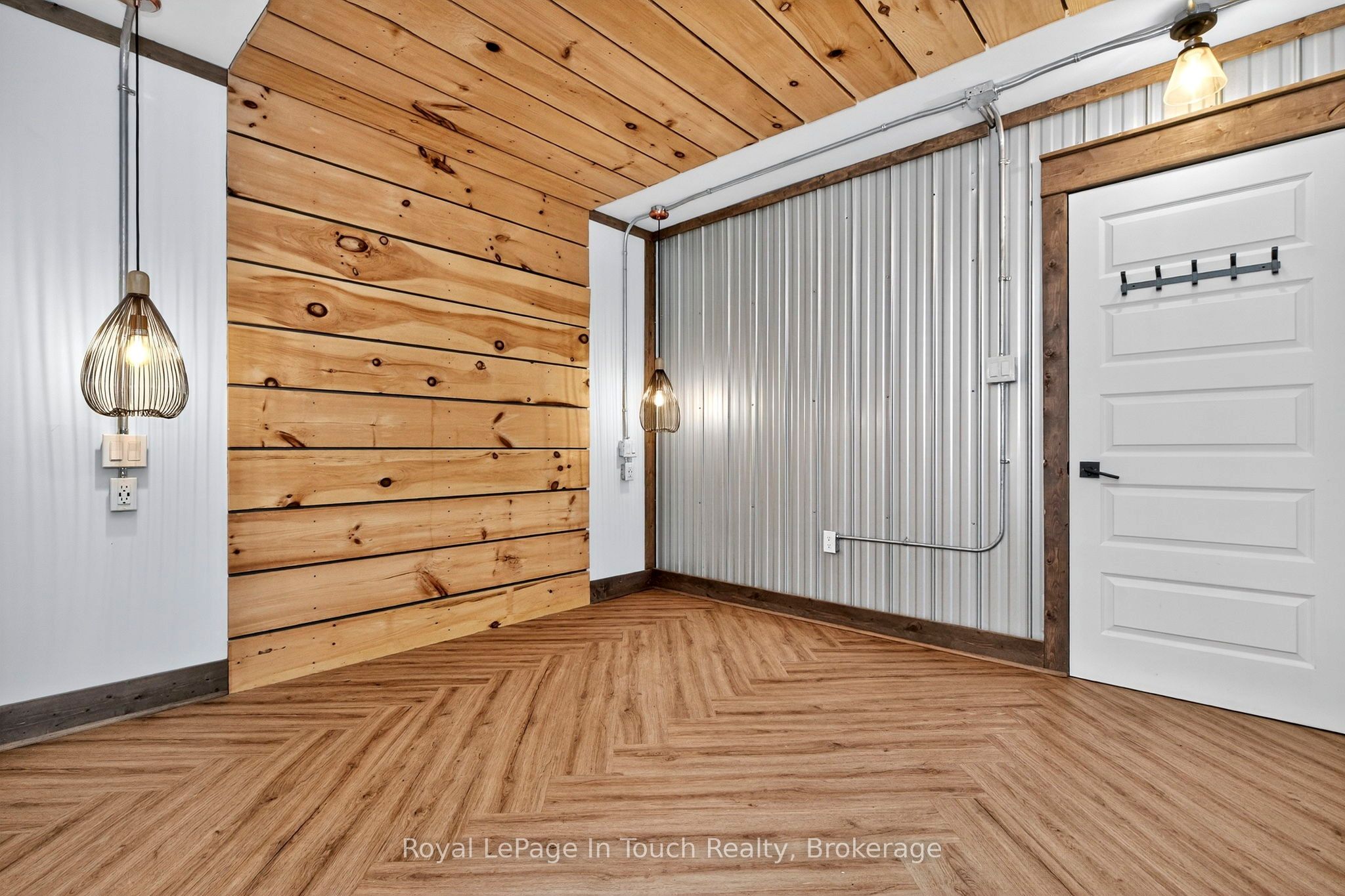 91 Andrew Drive Property Photo 17