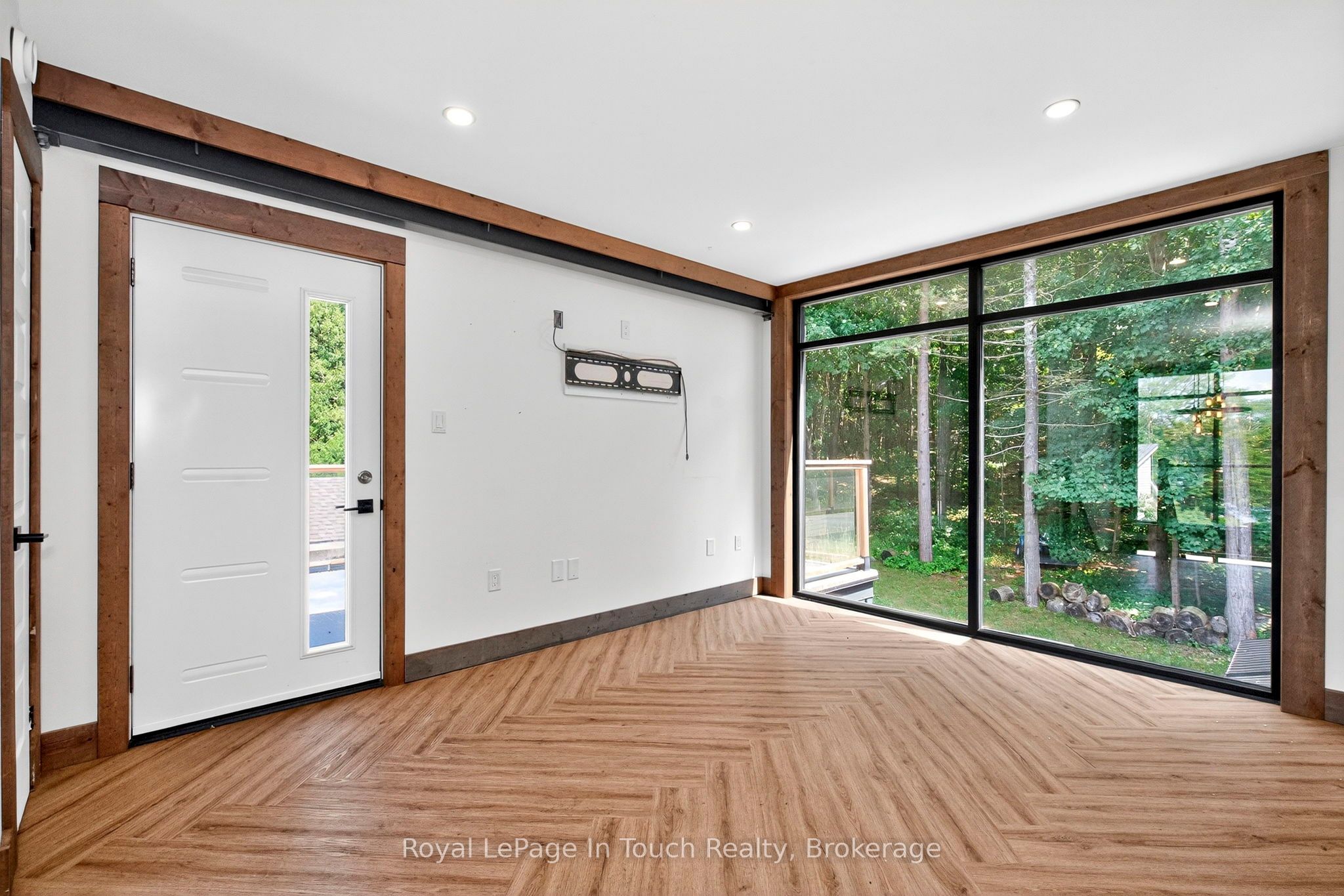 91 Andrew Drive Property Photo 25