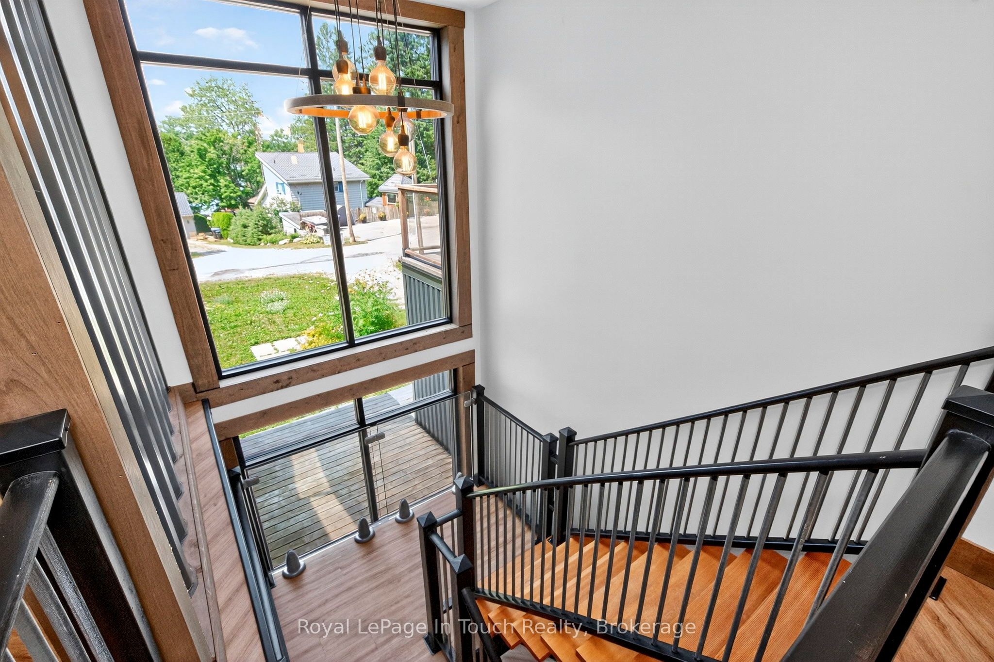 91 Andrew Drive Property Photo 37