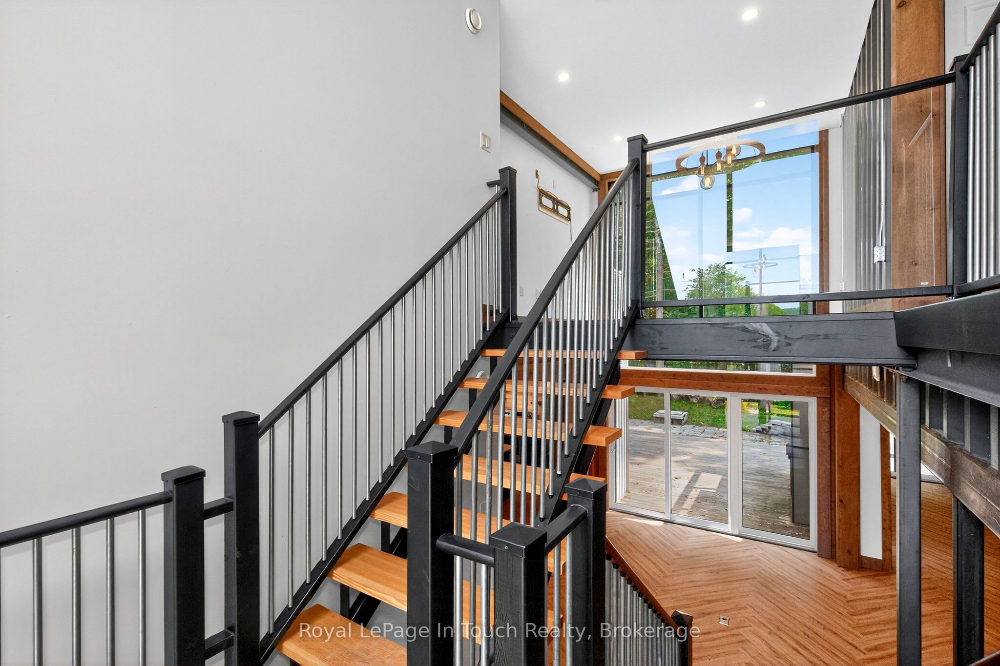 91 Andrew Drive Property Photo 39