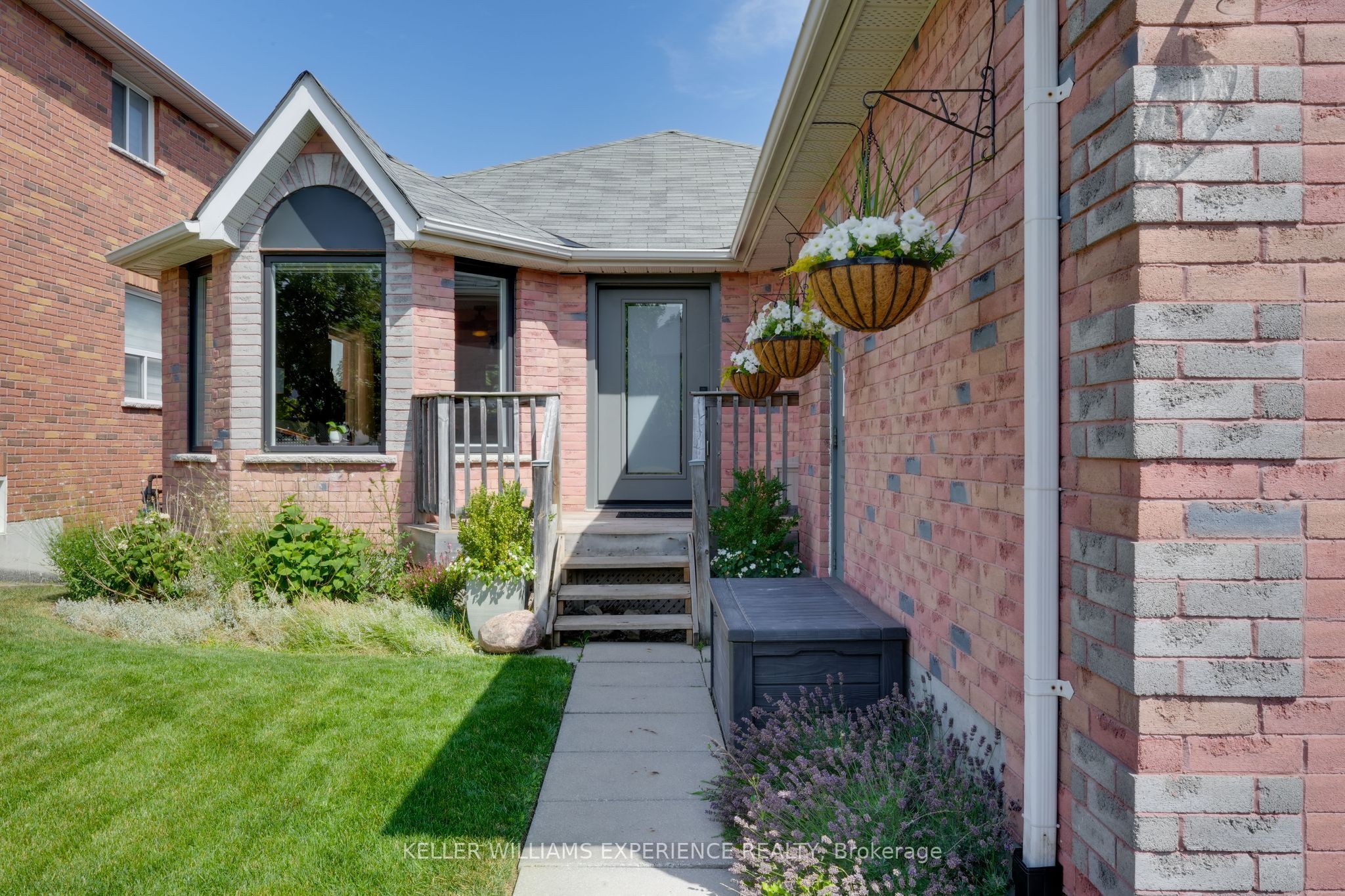 12 Dunnett Drive Property Photo 2