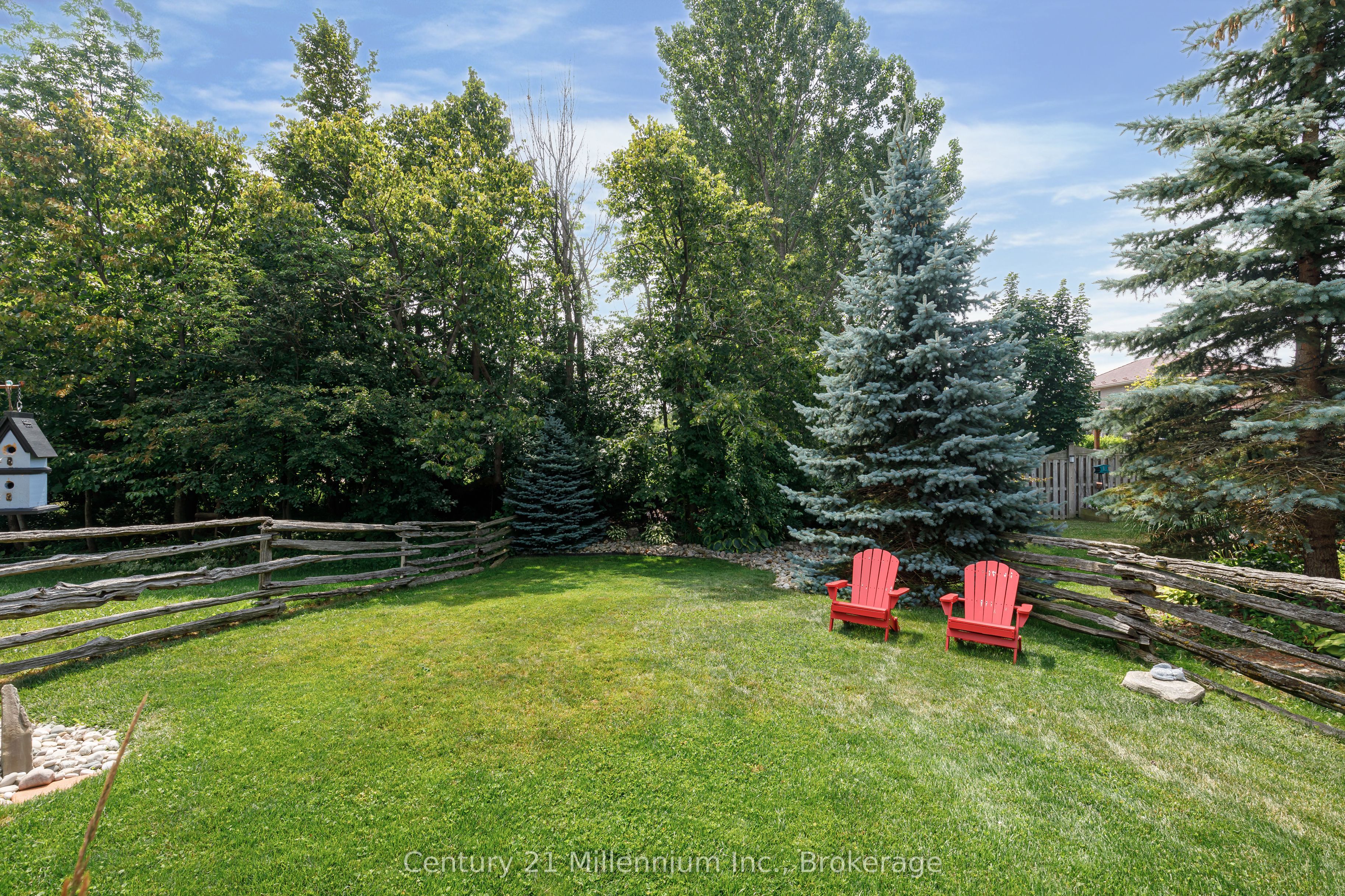 14 Thomas Drive Property Photo 5