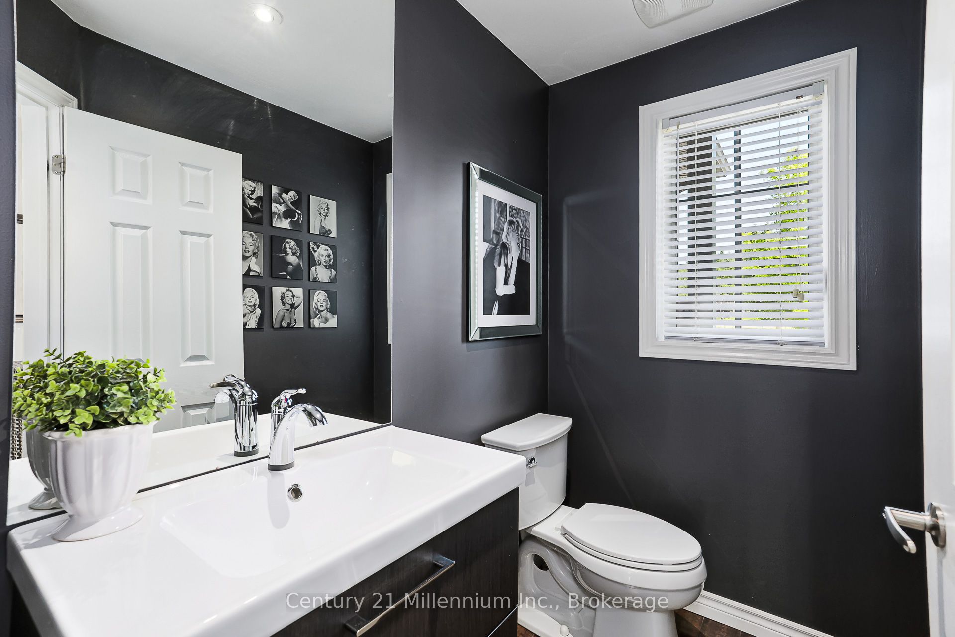 14 Thomas Drive Property Photo 10