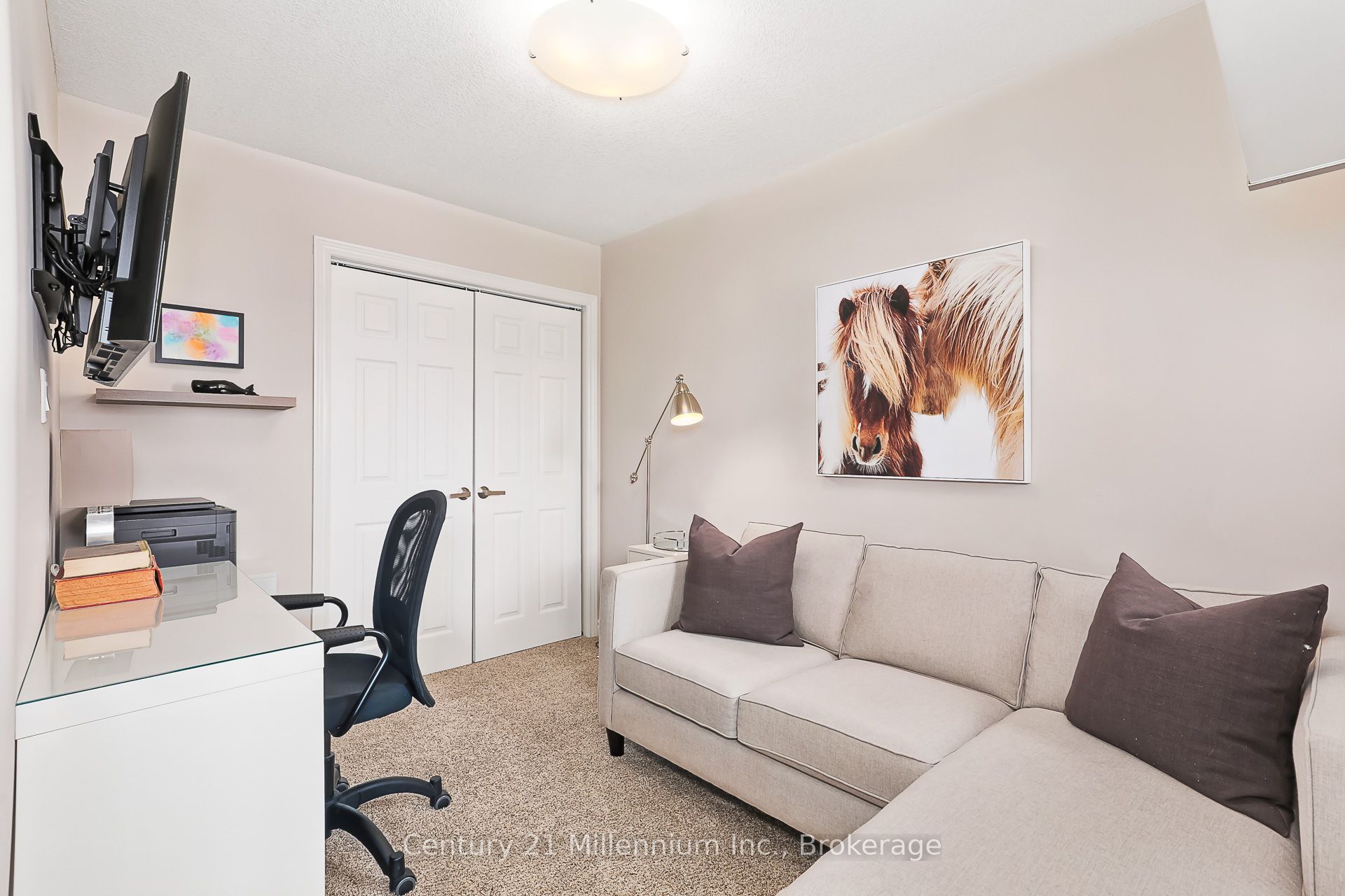 14 Thomas Drive Property Photo 28