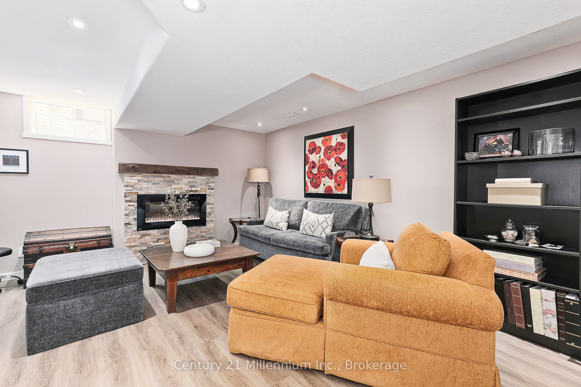 14 Thomas Drive Property Photo 45