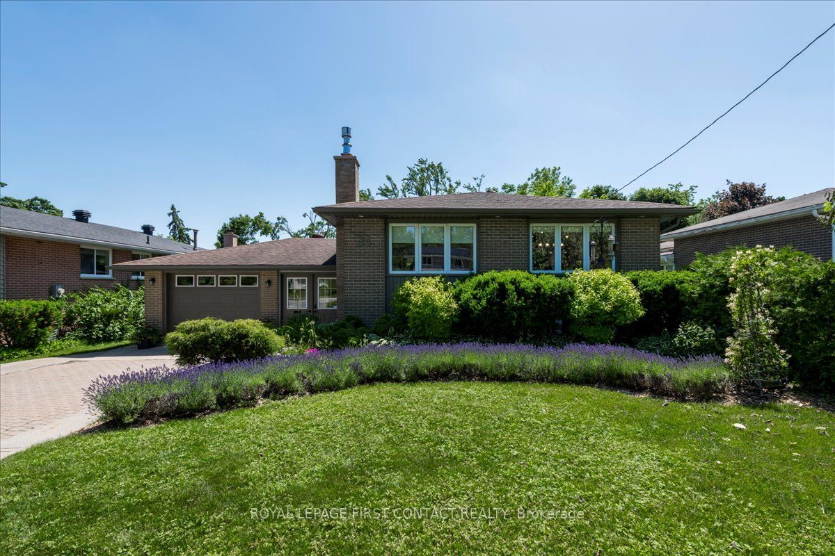 31 Mountbatten Cres Property Photo 1