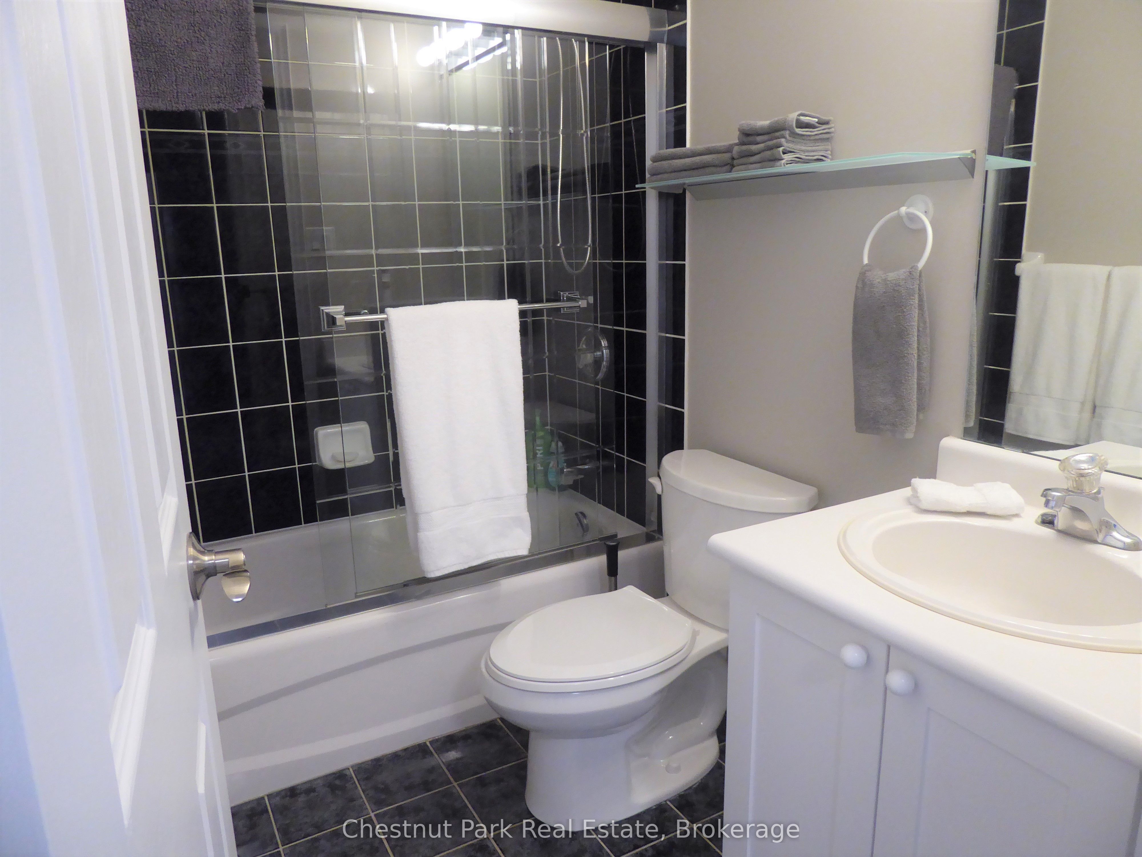 23 Green Briar Drive Property Photo 21