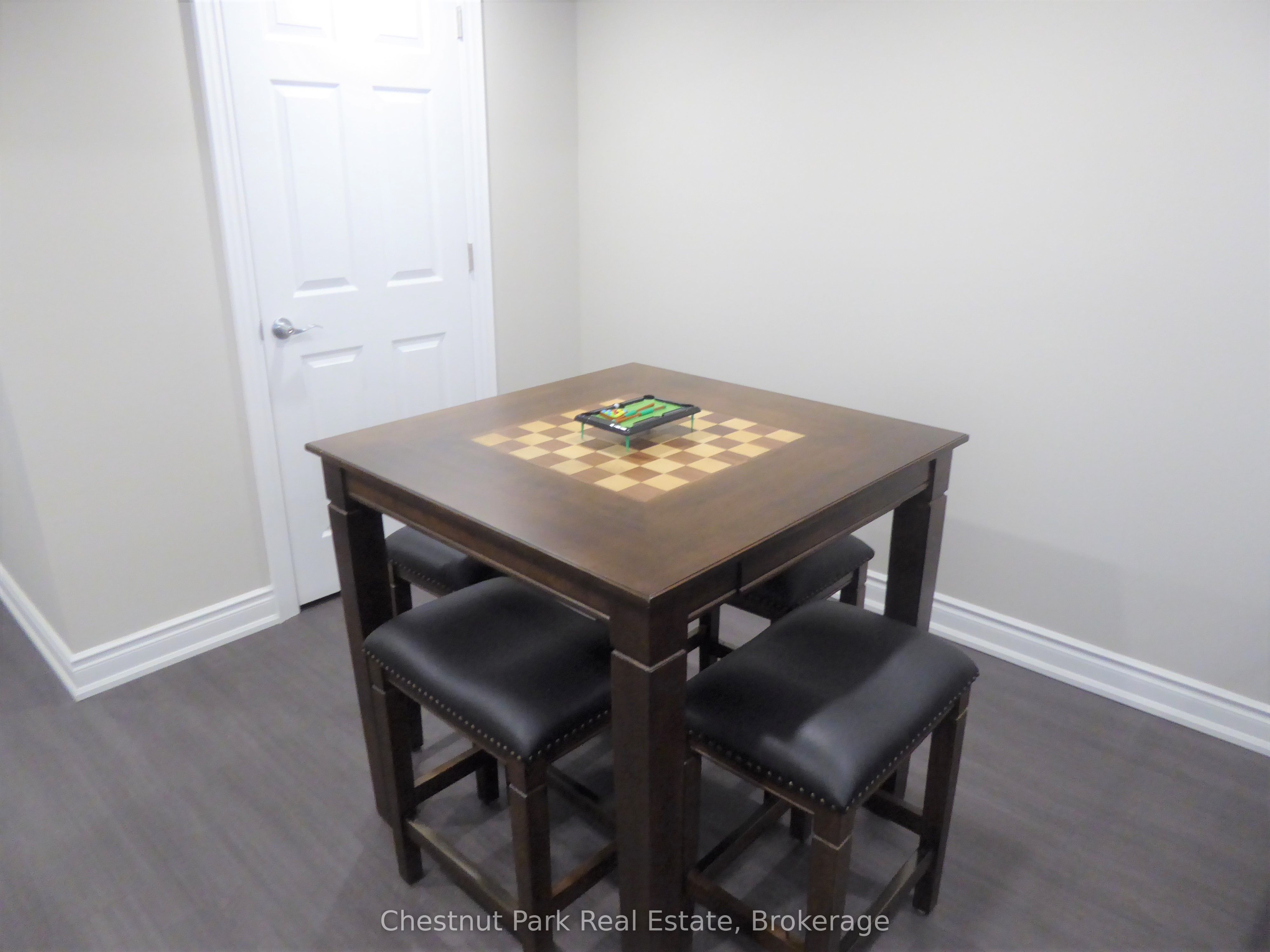 23 Green Briar Drive Property Photo 25