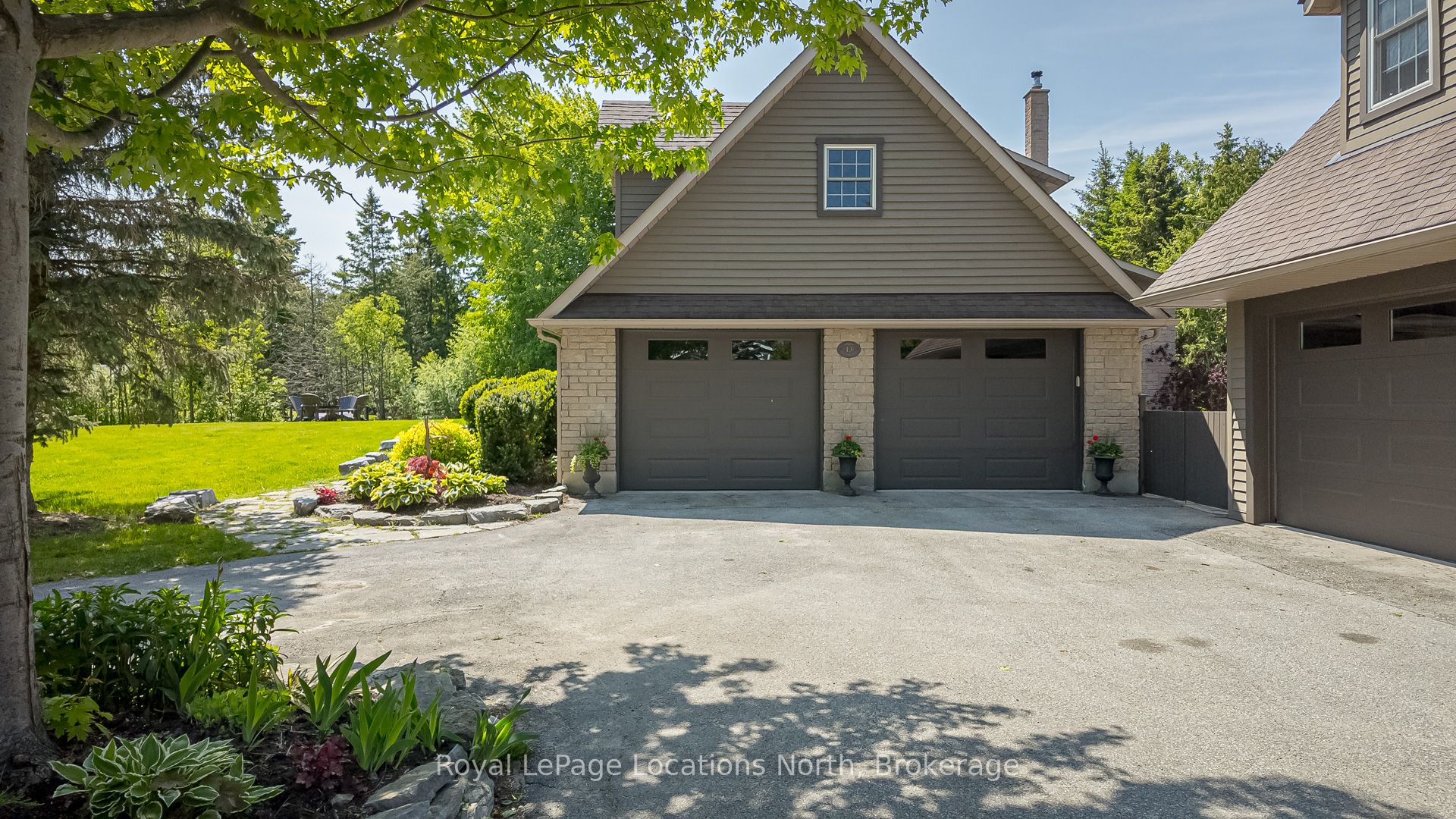 13 Parkland Drive Property Photo 8