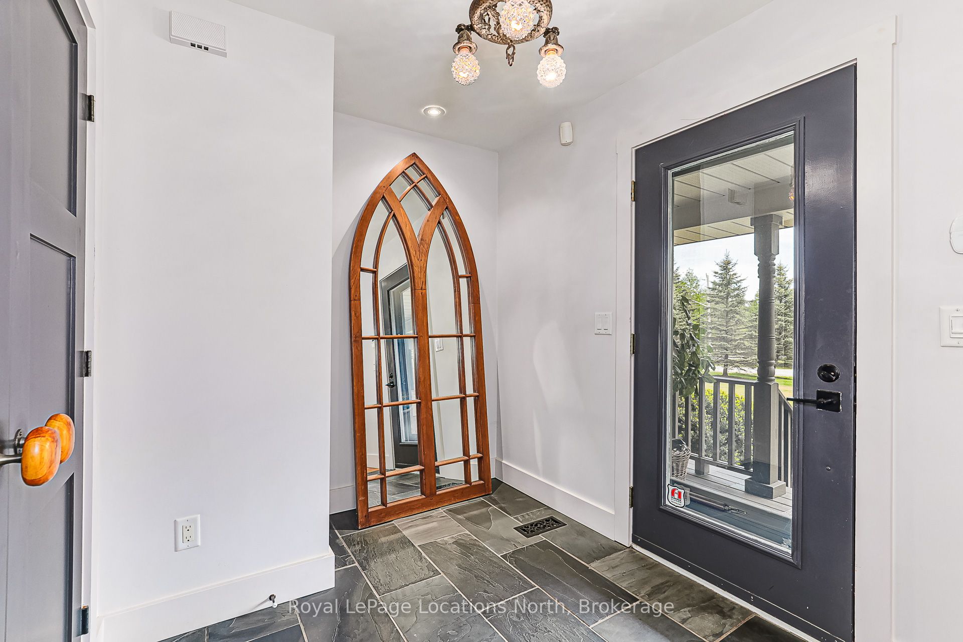 13 Parkland Drive Property Photo 12