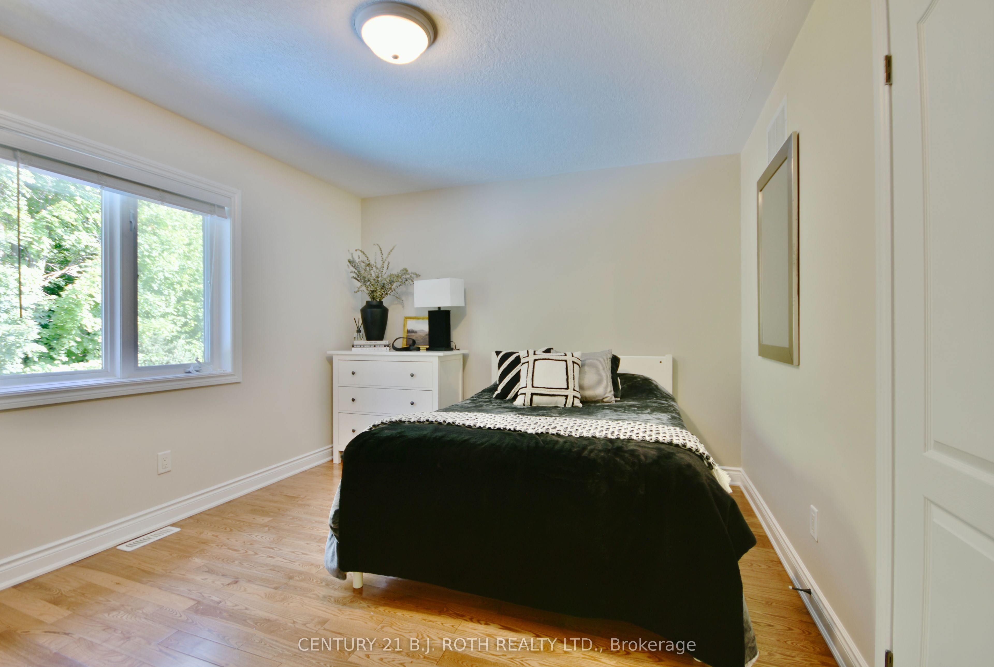 12 Lloyd Cook Drive E Property Photo 22