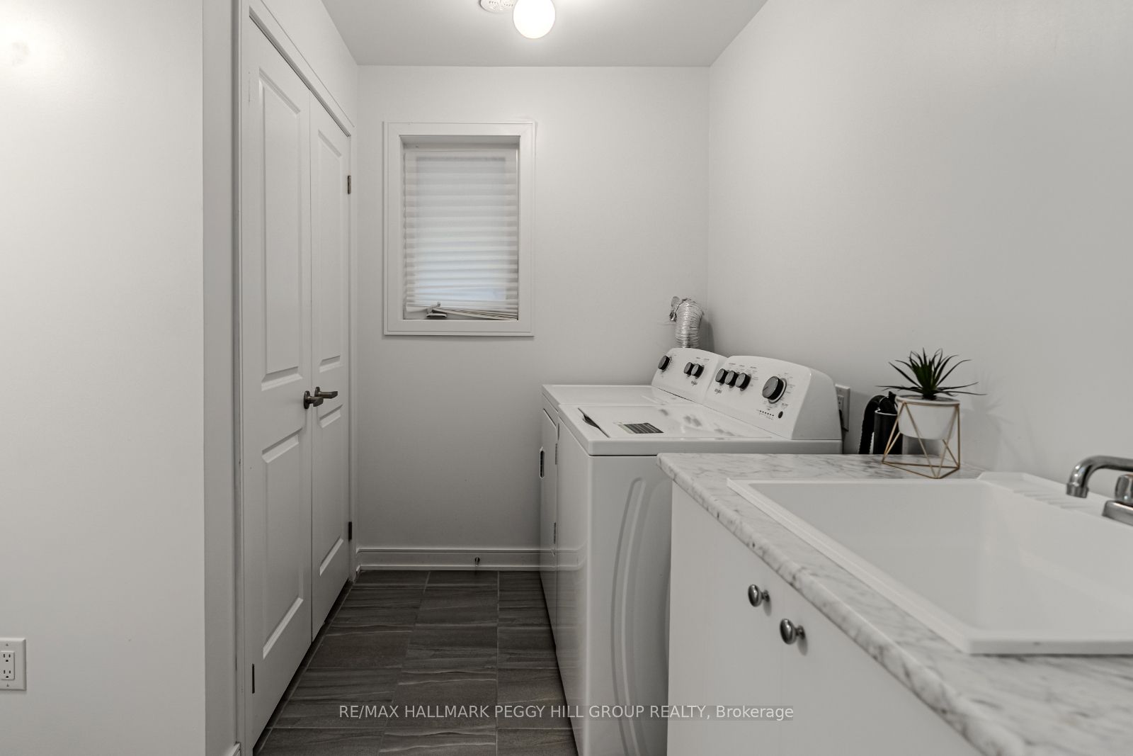 25 Red Maple Lane Property Photo 13