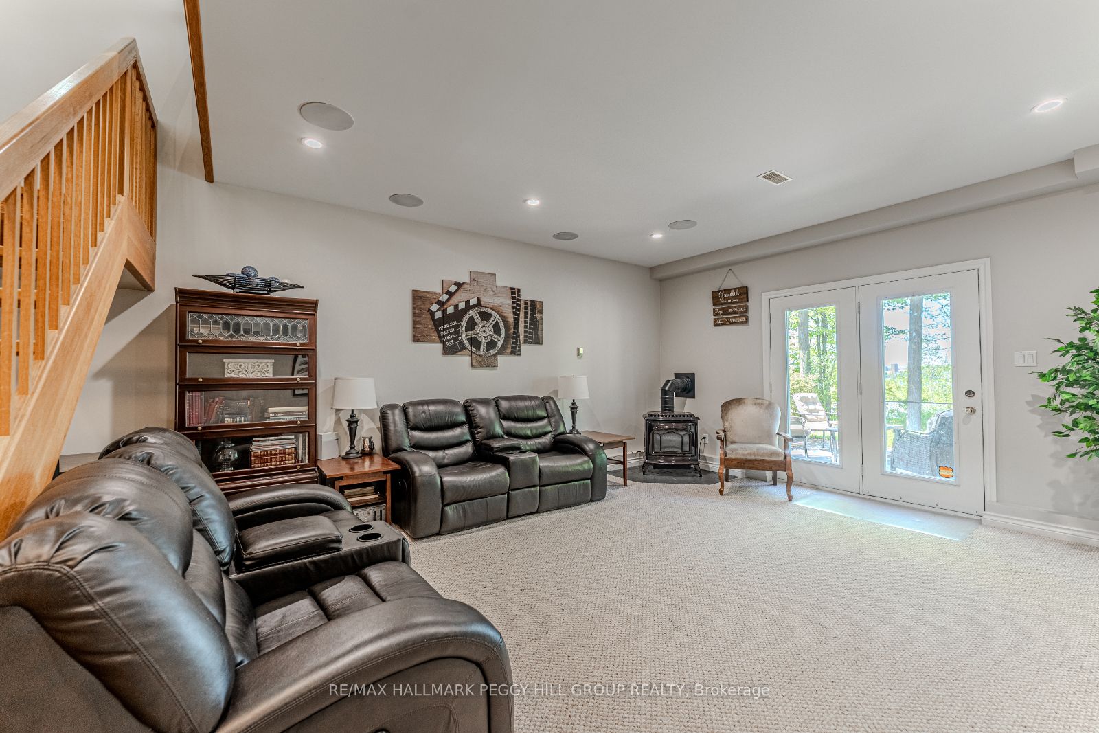 64 Woodcrest Rd Property Photo 15