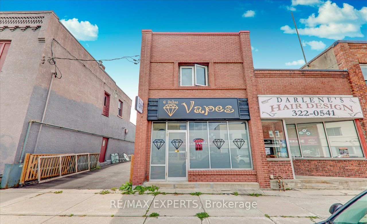 17 Queen St
