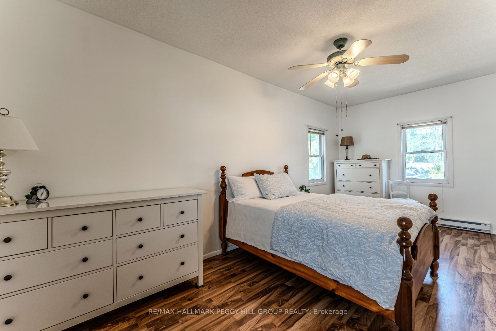 5580 Penetanguishene Road Property Photo 10