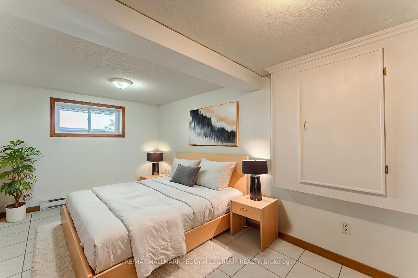 5580 Penetanguishene Road Property Photo 14