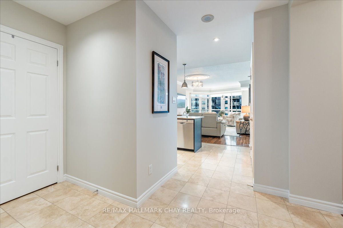 33 Ellen Street 1108 Property Photo 3