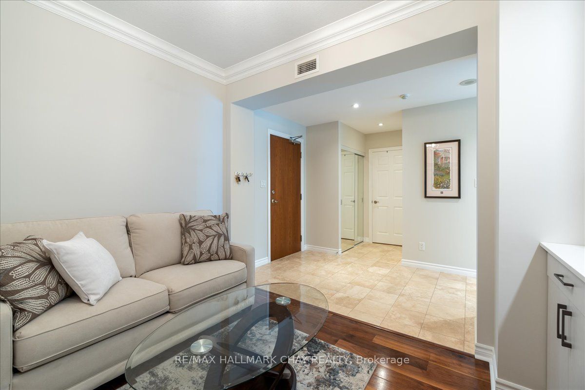 33 Ellen Street 1108 Property Photo 6