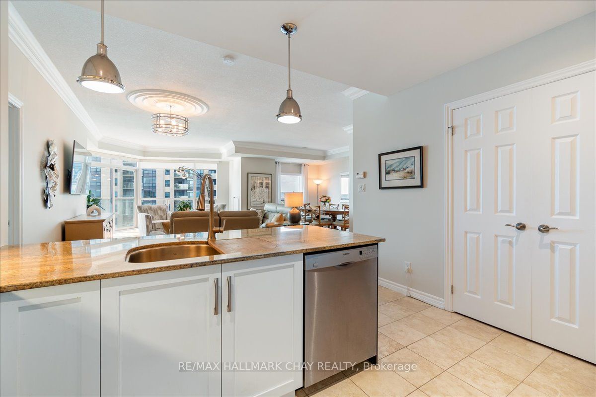 33 Ellen Street 1108 Property Photo 10