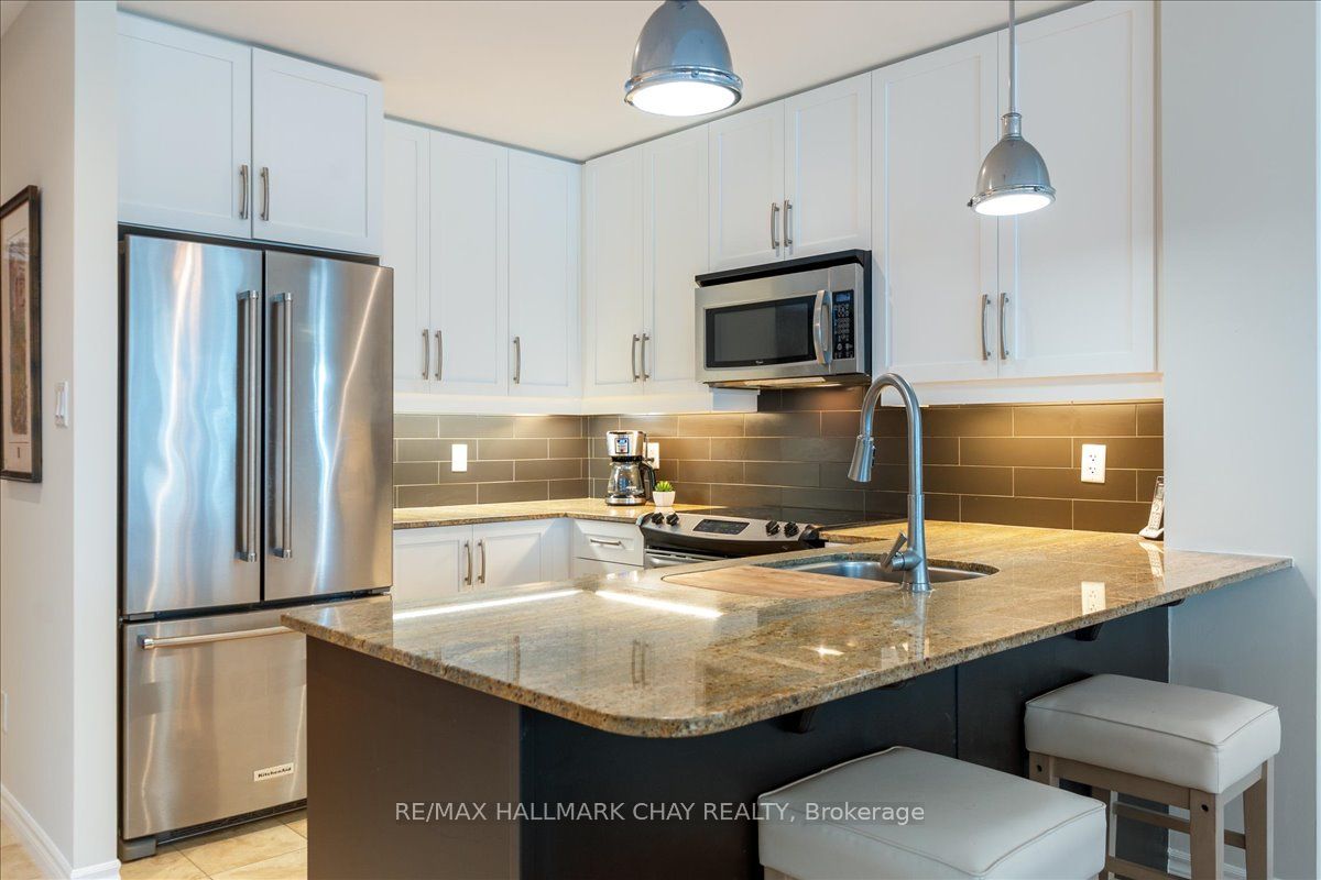 33 Ellen Street 1108 Property Photo 11