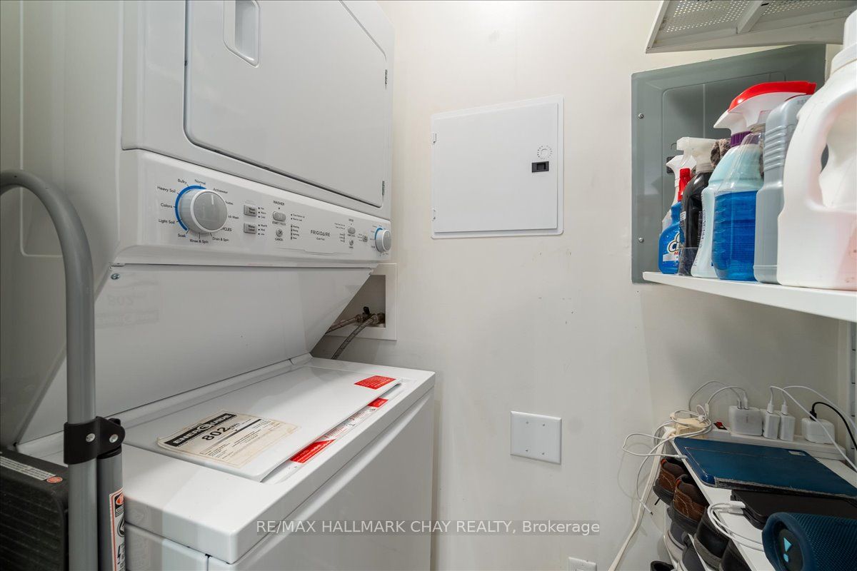 33 Ellen Street 1108 Property Photo 26