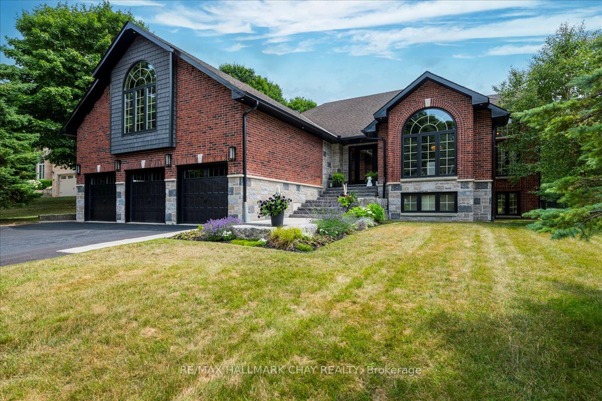32 Forest Hill Dr