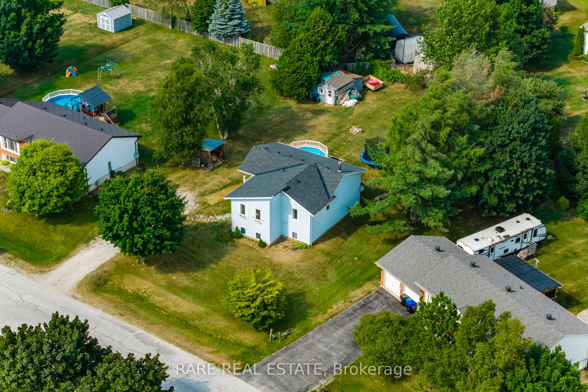 9 Parkway Dr