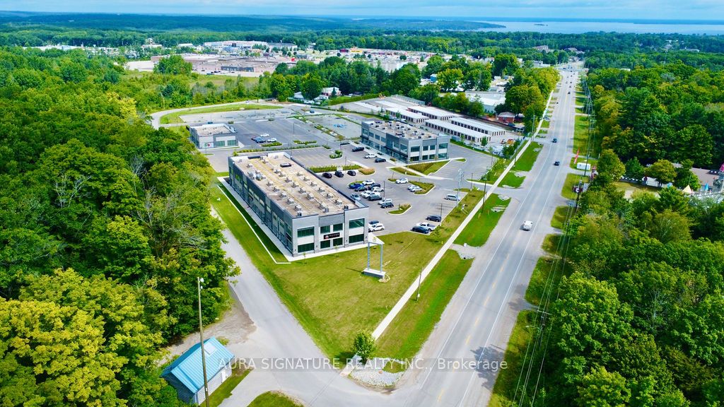 710 Balm Beach Road E B-208 Property Photo 7