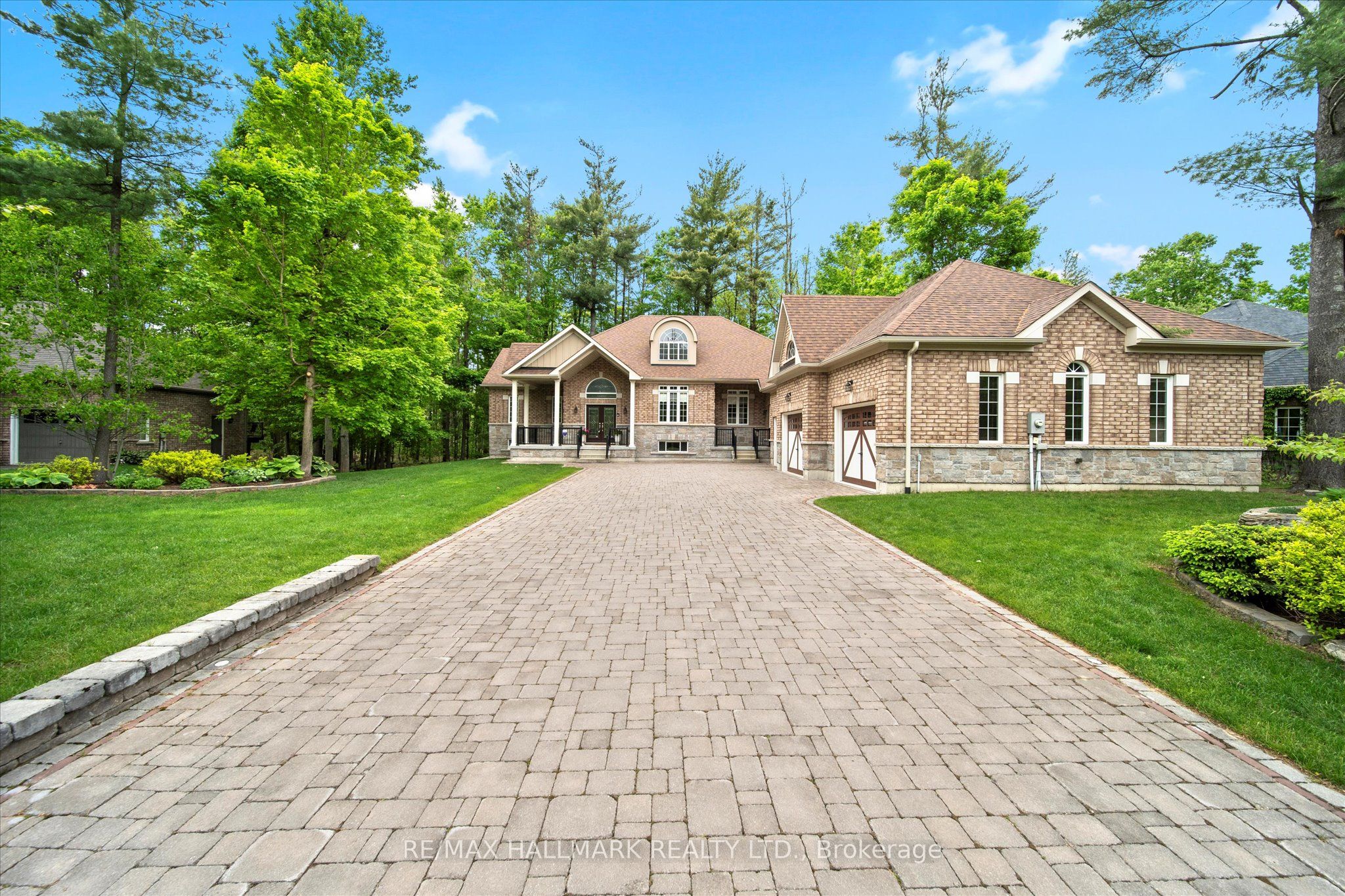 24 Diamond Valley Dr