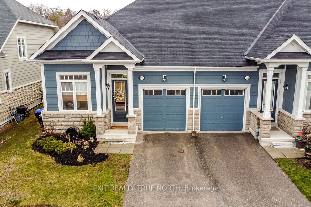592 Bayport Blvd Property Photo 1