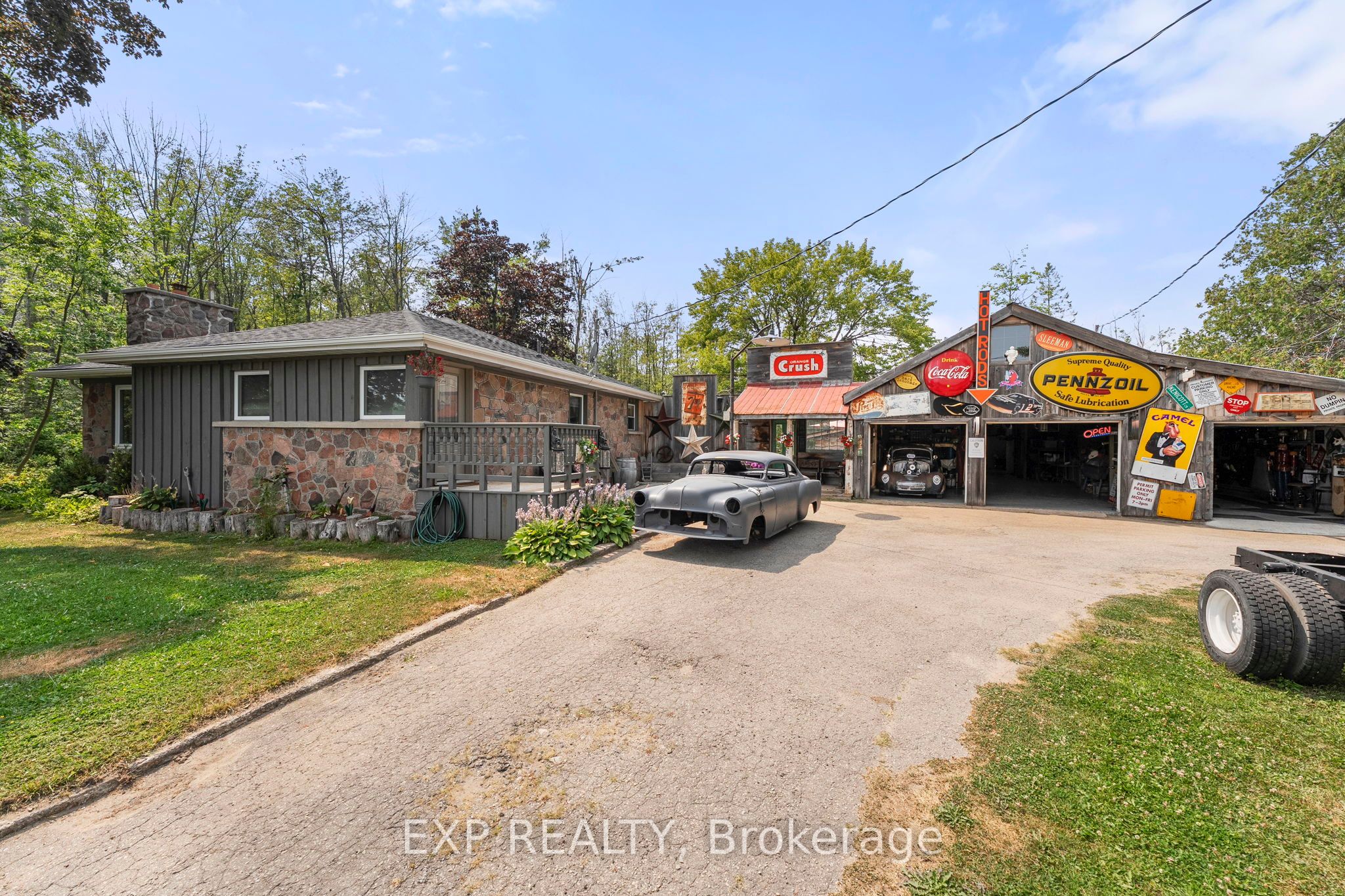 5514 Highway 11 South Property Photo 1