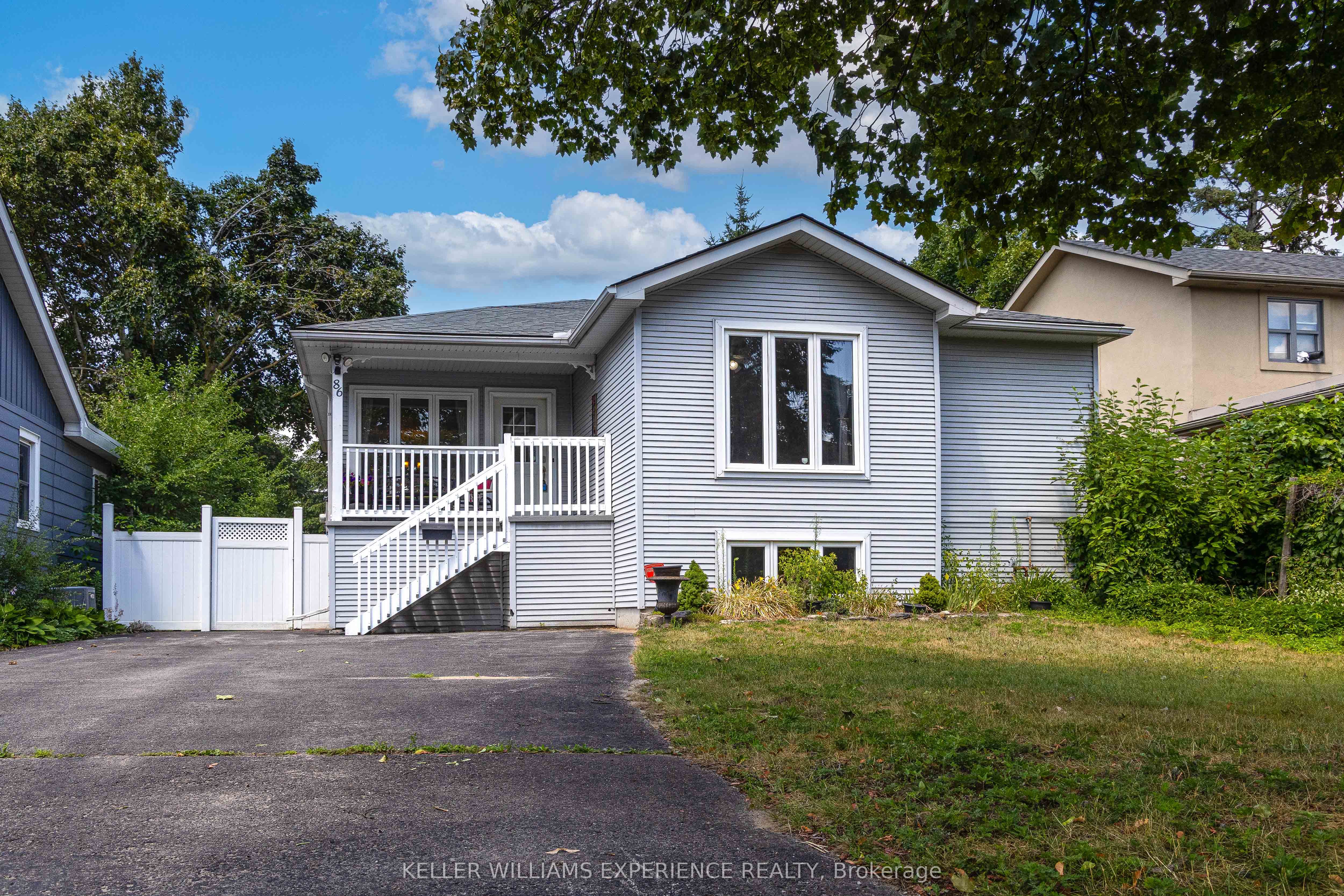 86 Donald St Property Photo 1