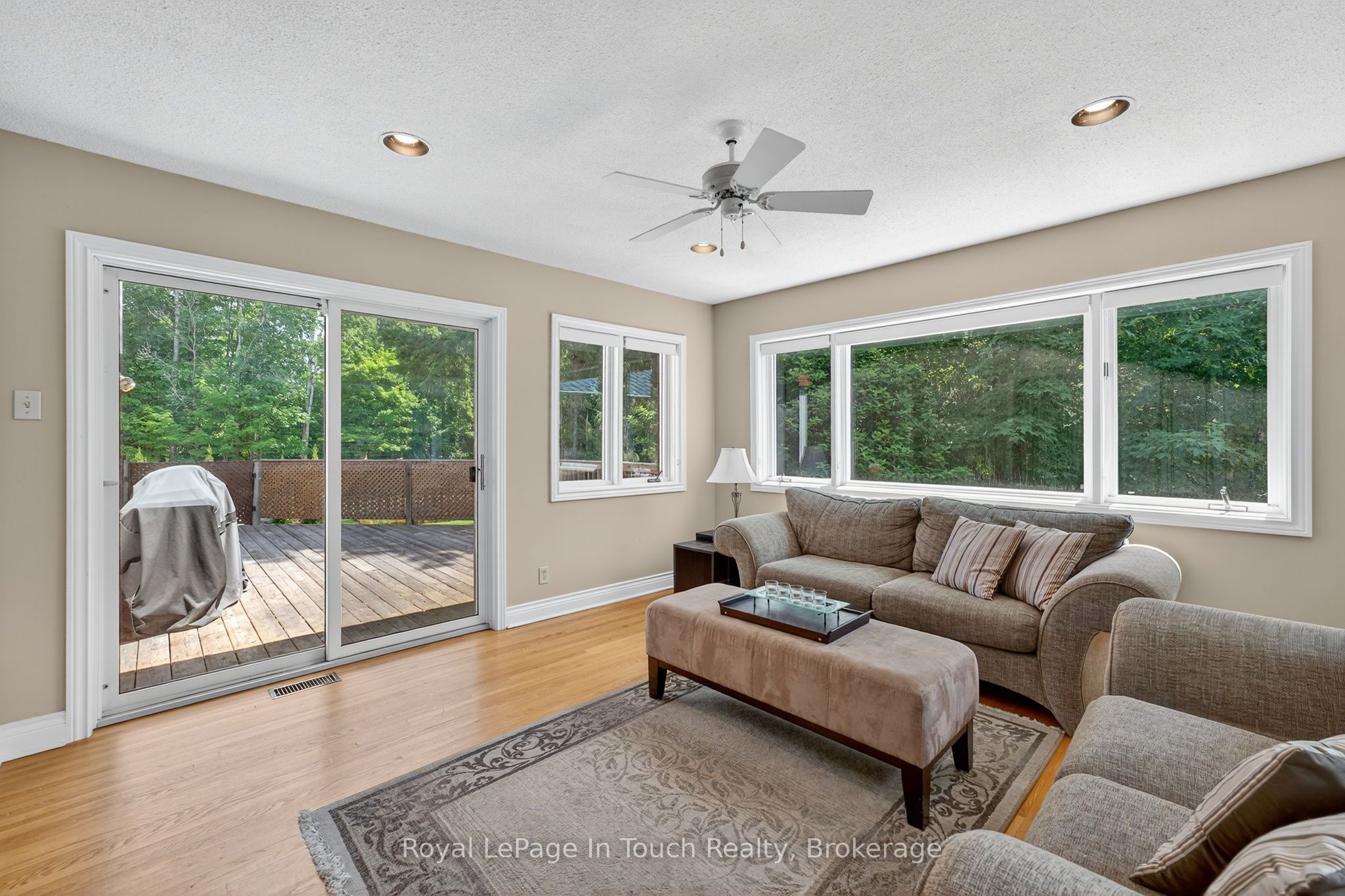 56 Robert Street E Property Photo 10