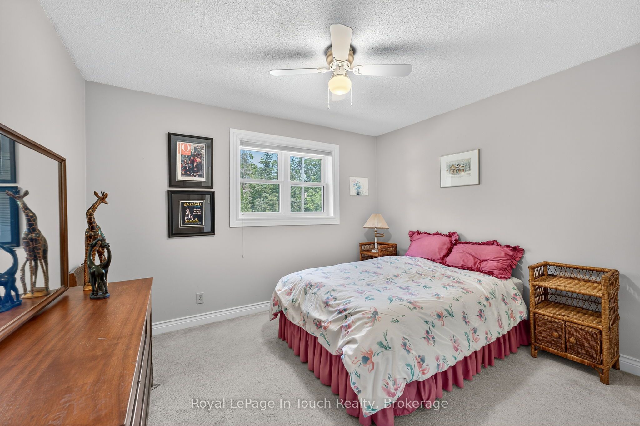 56 Robert Street E Property Photo 21