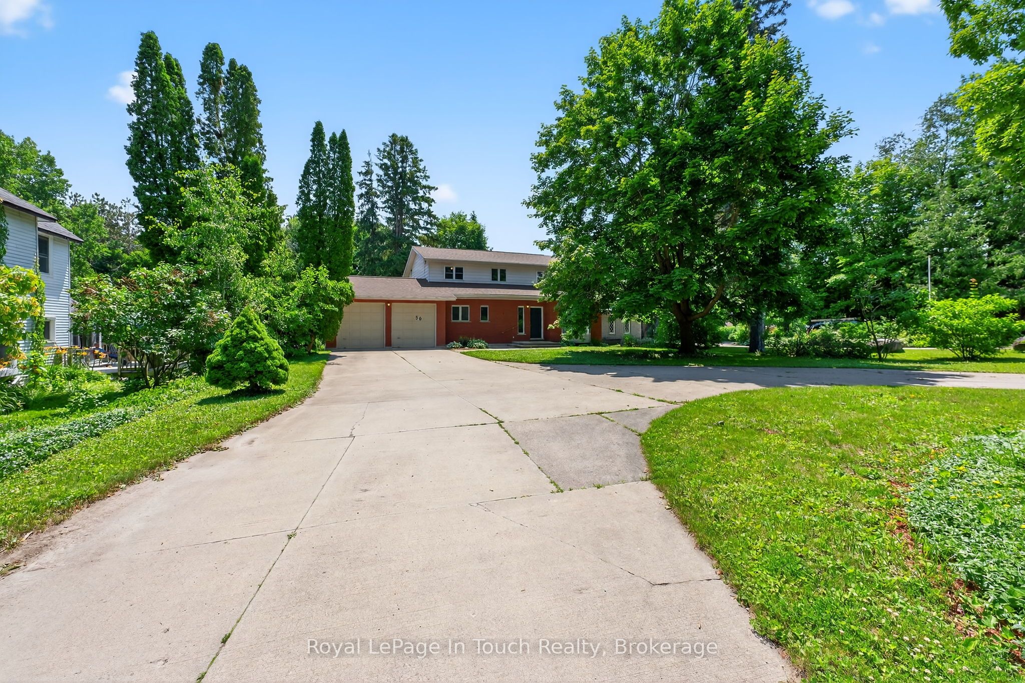 56 Robert Street E Property Photo 30