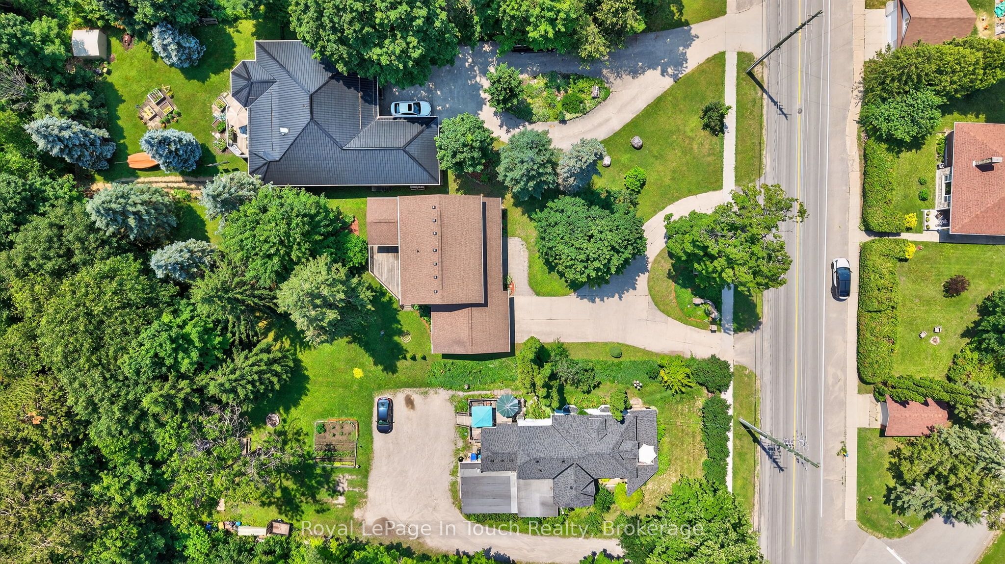 56 Robert Street E Property Photo 31