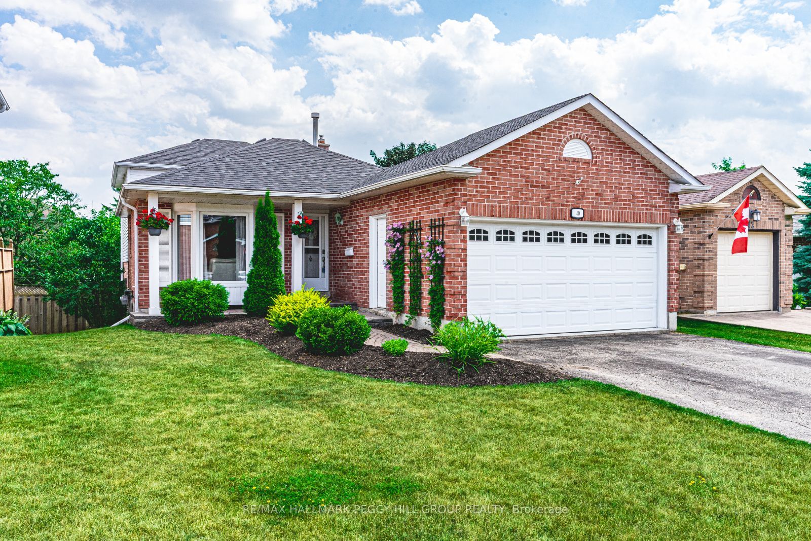 40 Grasett Cres Property Photo 1