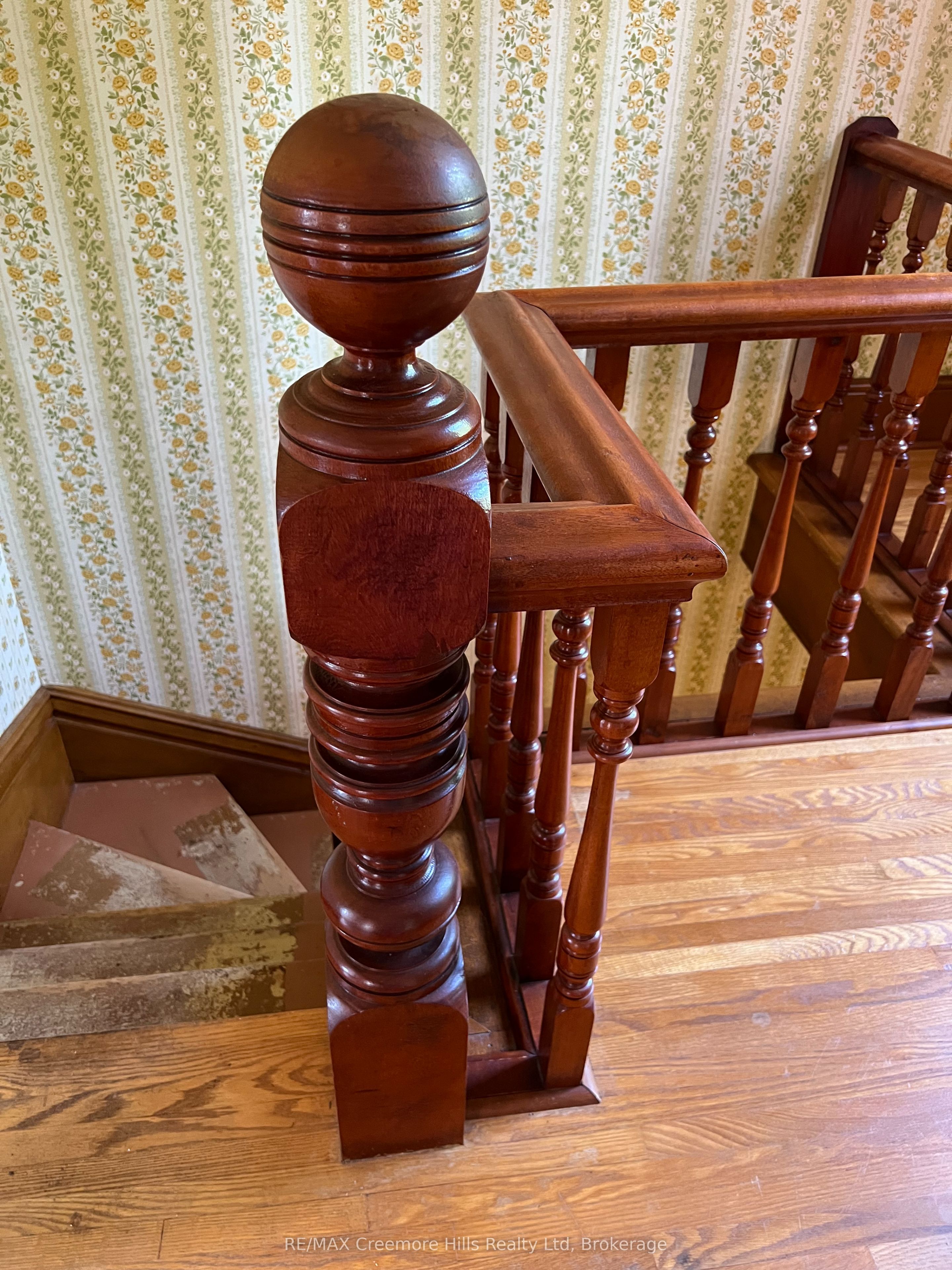 3 Wellington Street E Property Photo 19